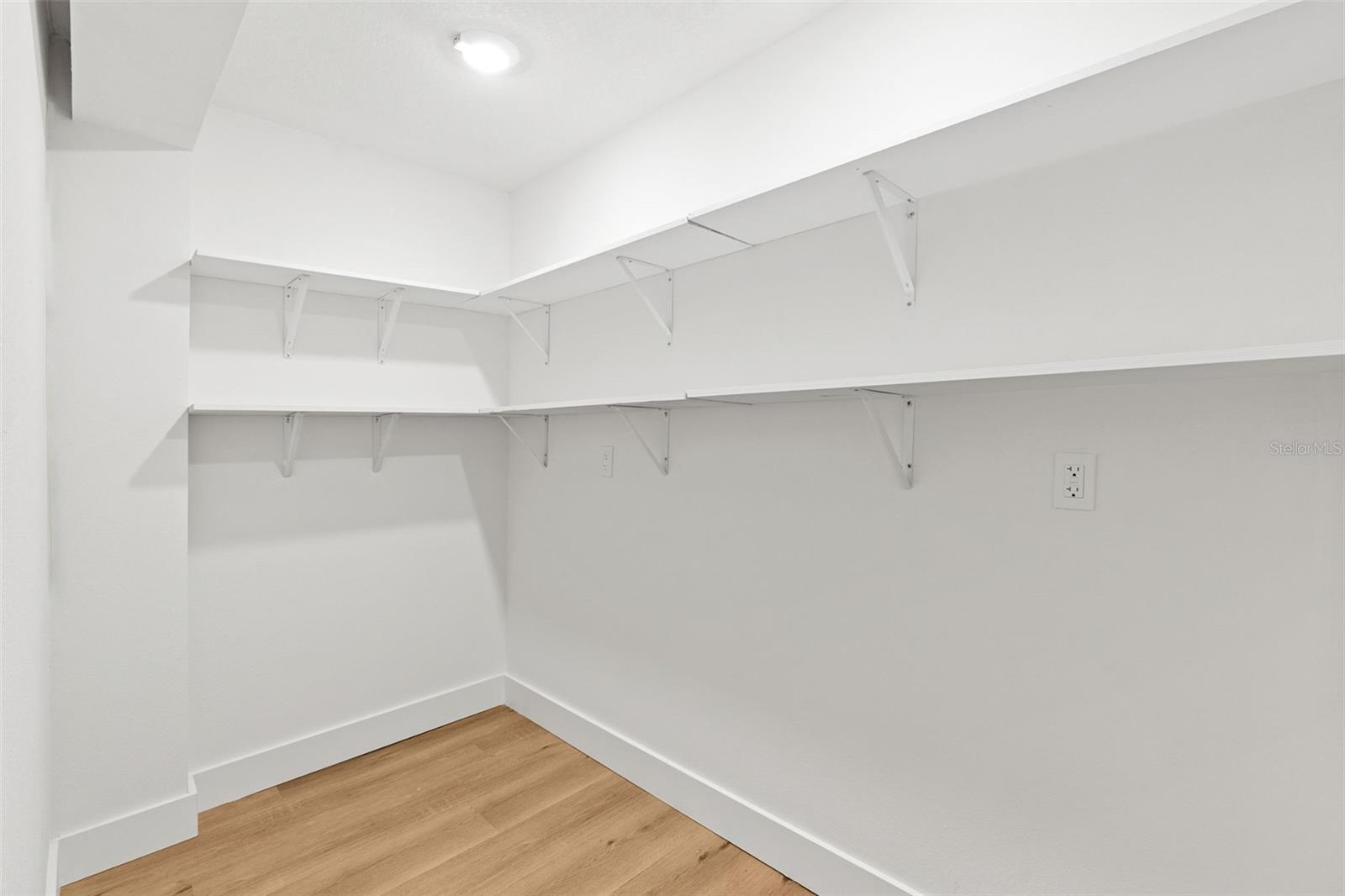 MANDARIN SEC 7 - Residential