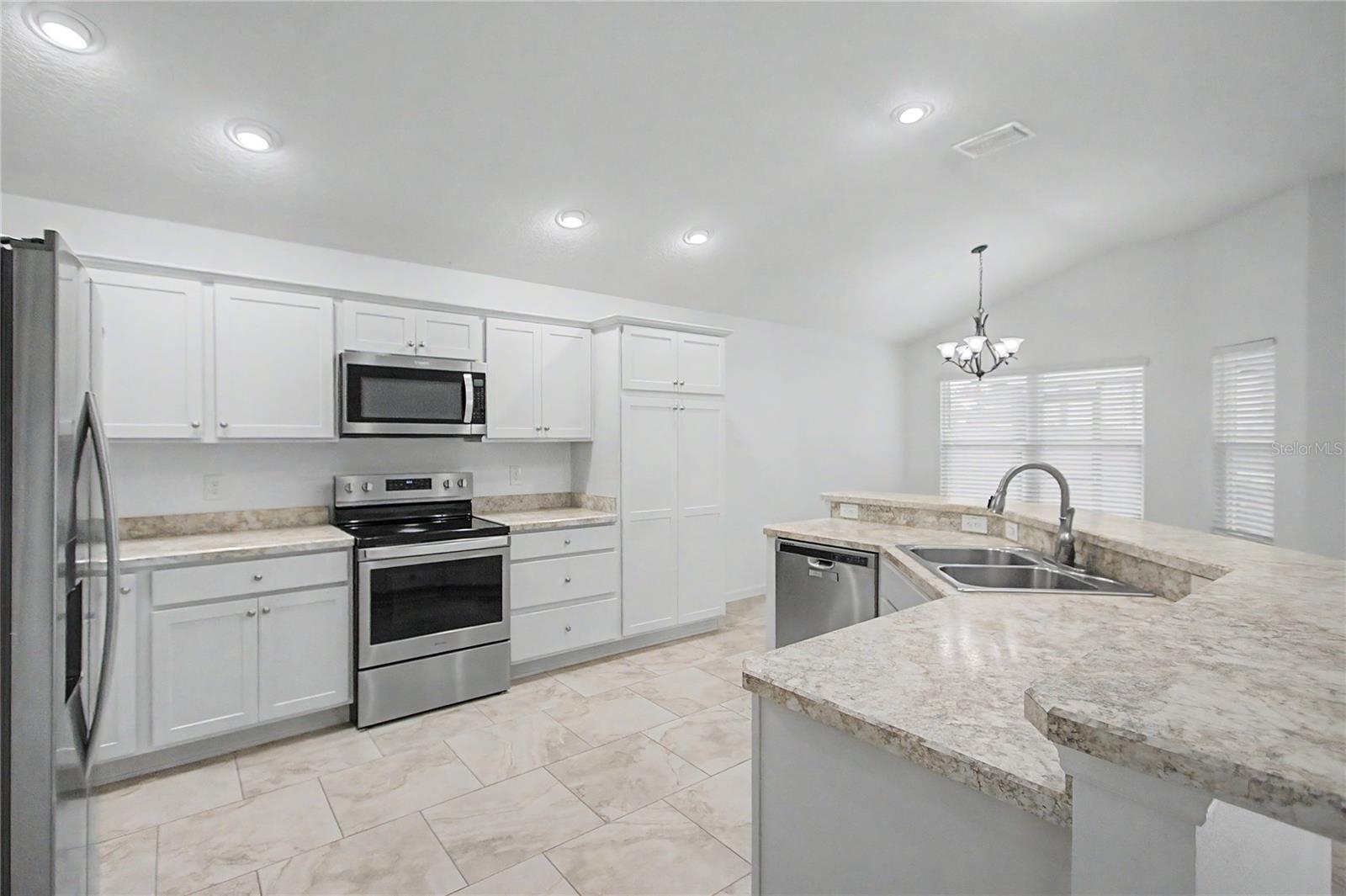 OXFORD OAKS PH 2 - Residential