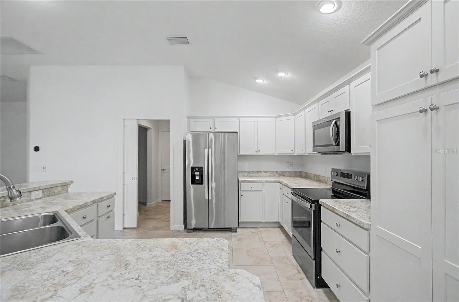 OXFORD OAKS PH 2 - Residential