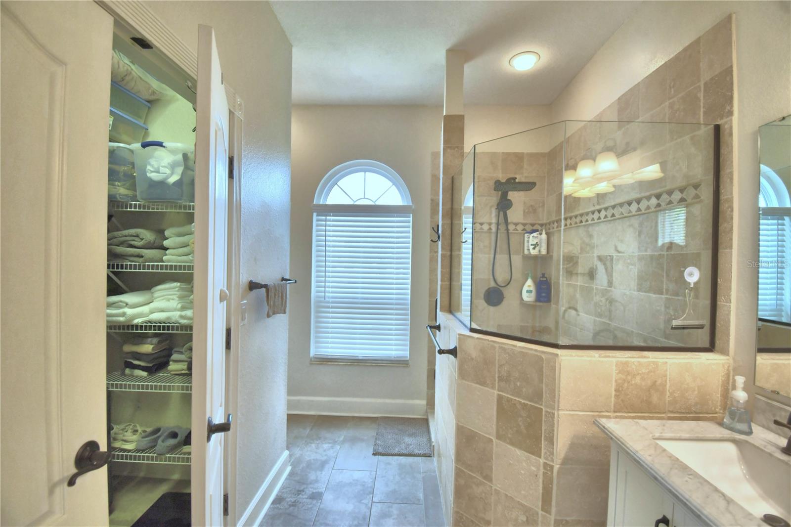 WATERVIEW - Residential