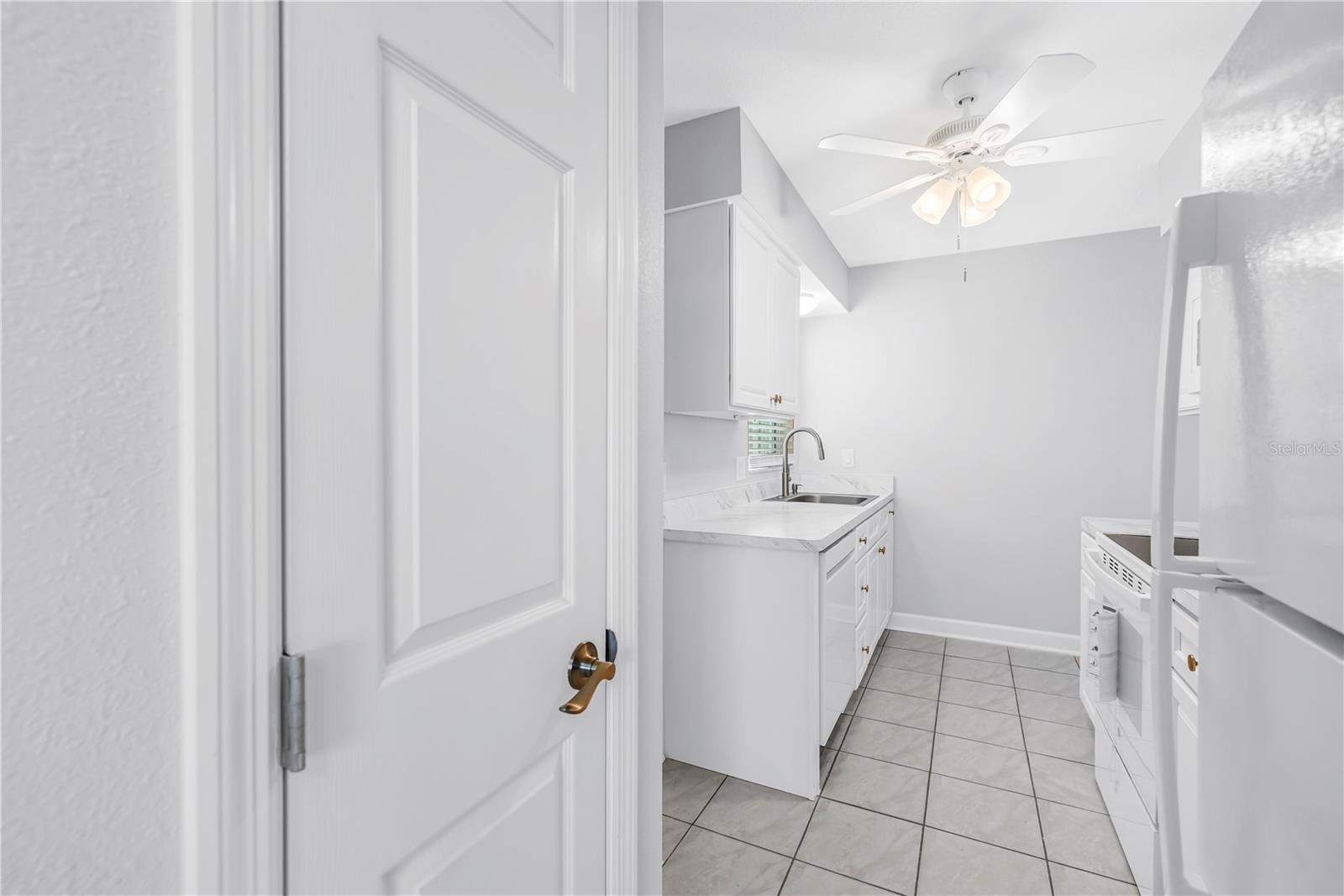 LES CHATEAUX CONDO - Residential