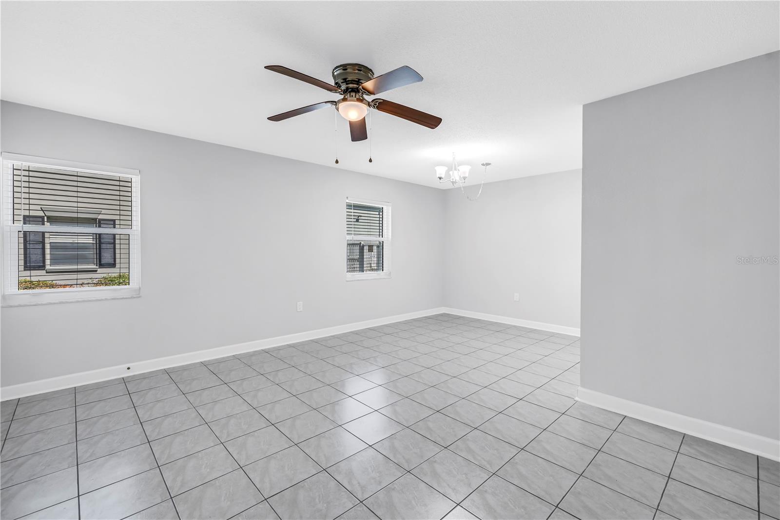 LES CHATEAUX CONDO - Residential