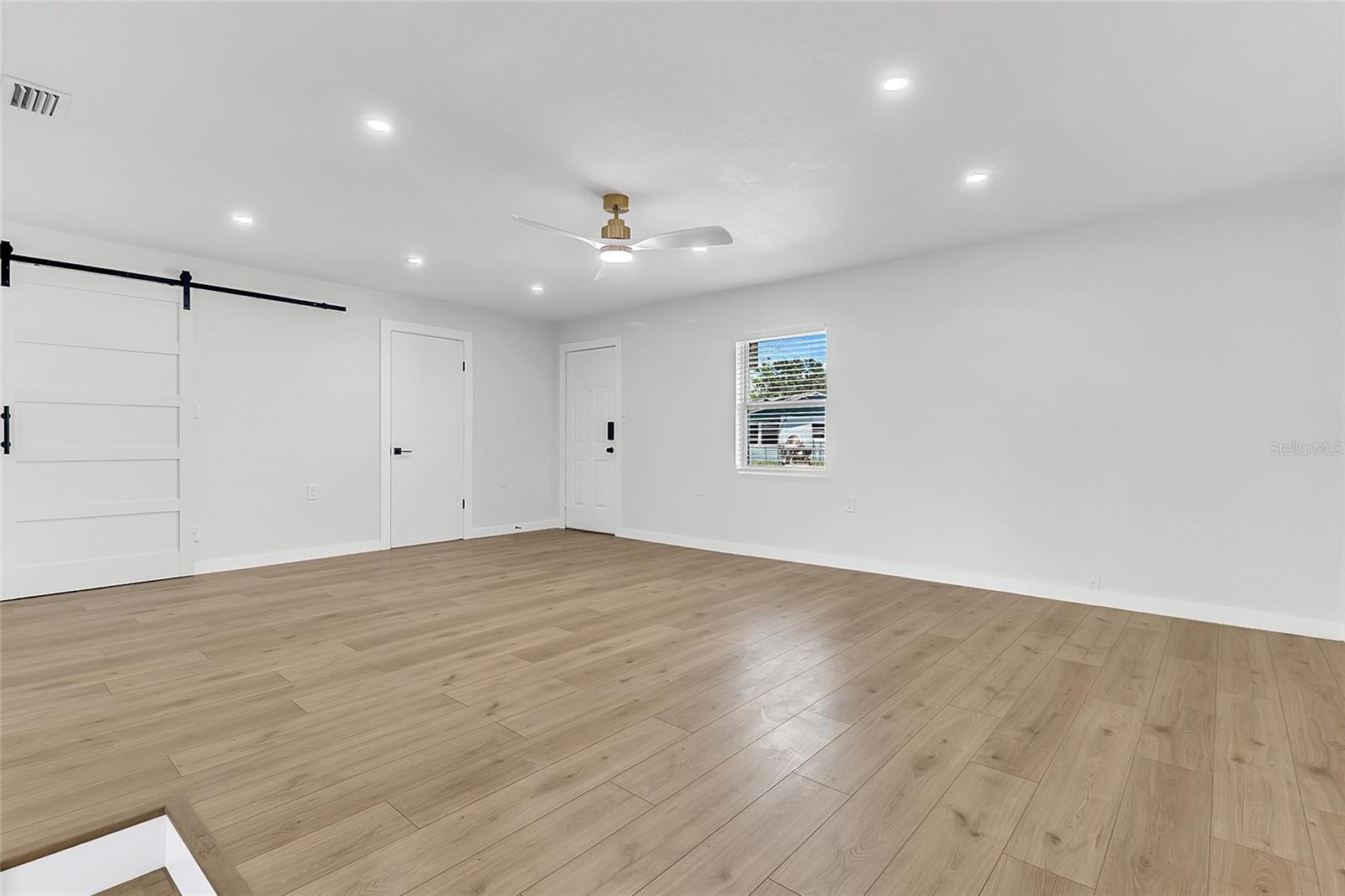 RICHMOND HEIGHTS - Residential