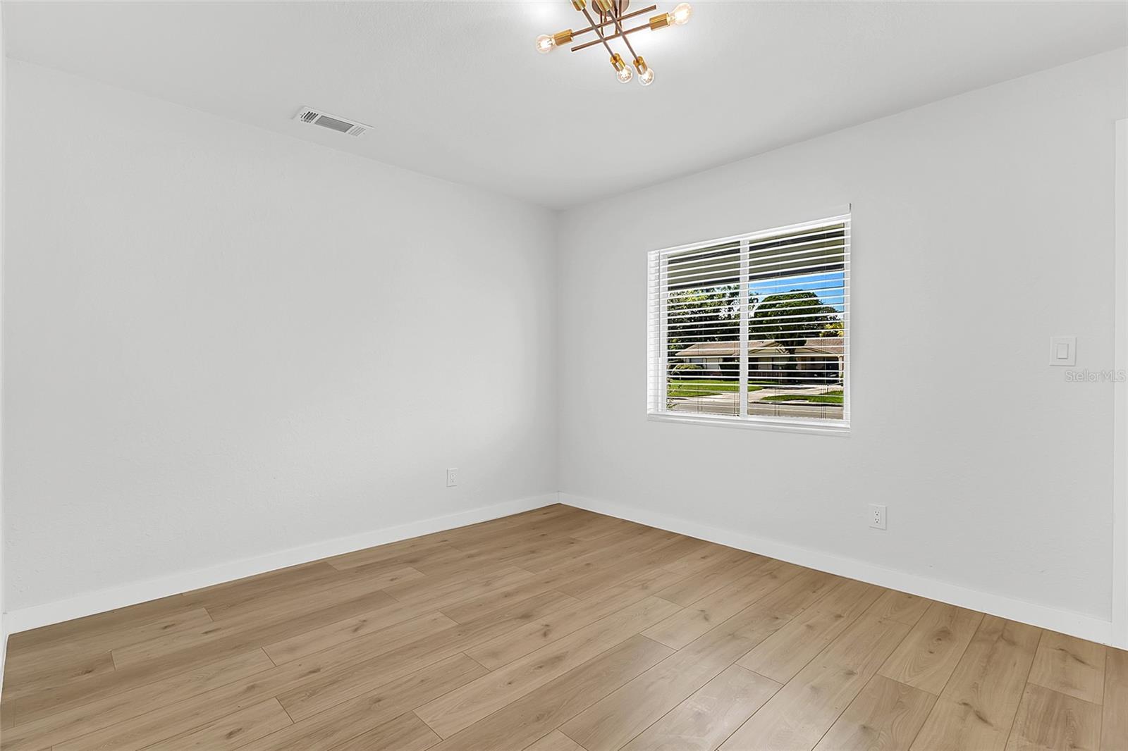 RICHMOND HEIGHTS - Residential