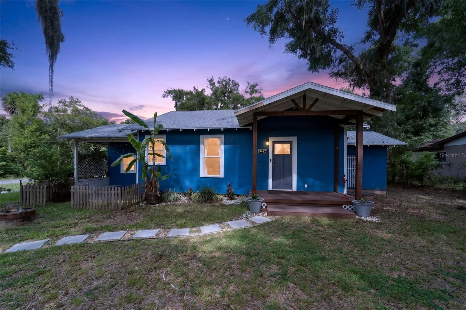 FRST HILLS - Residential