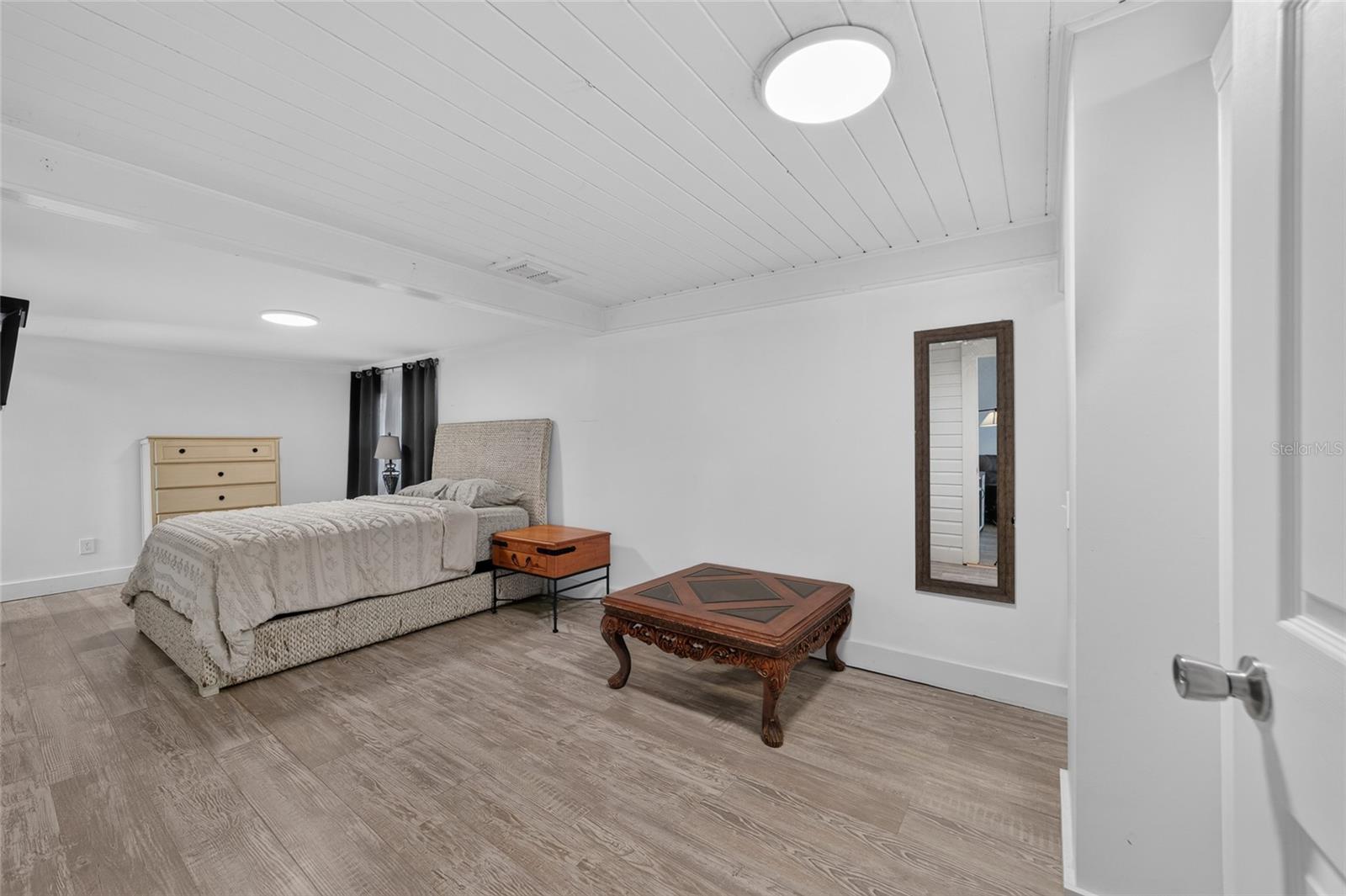FRST HILLS - Residential