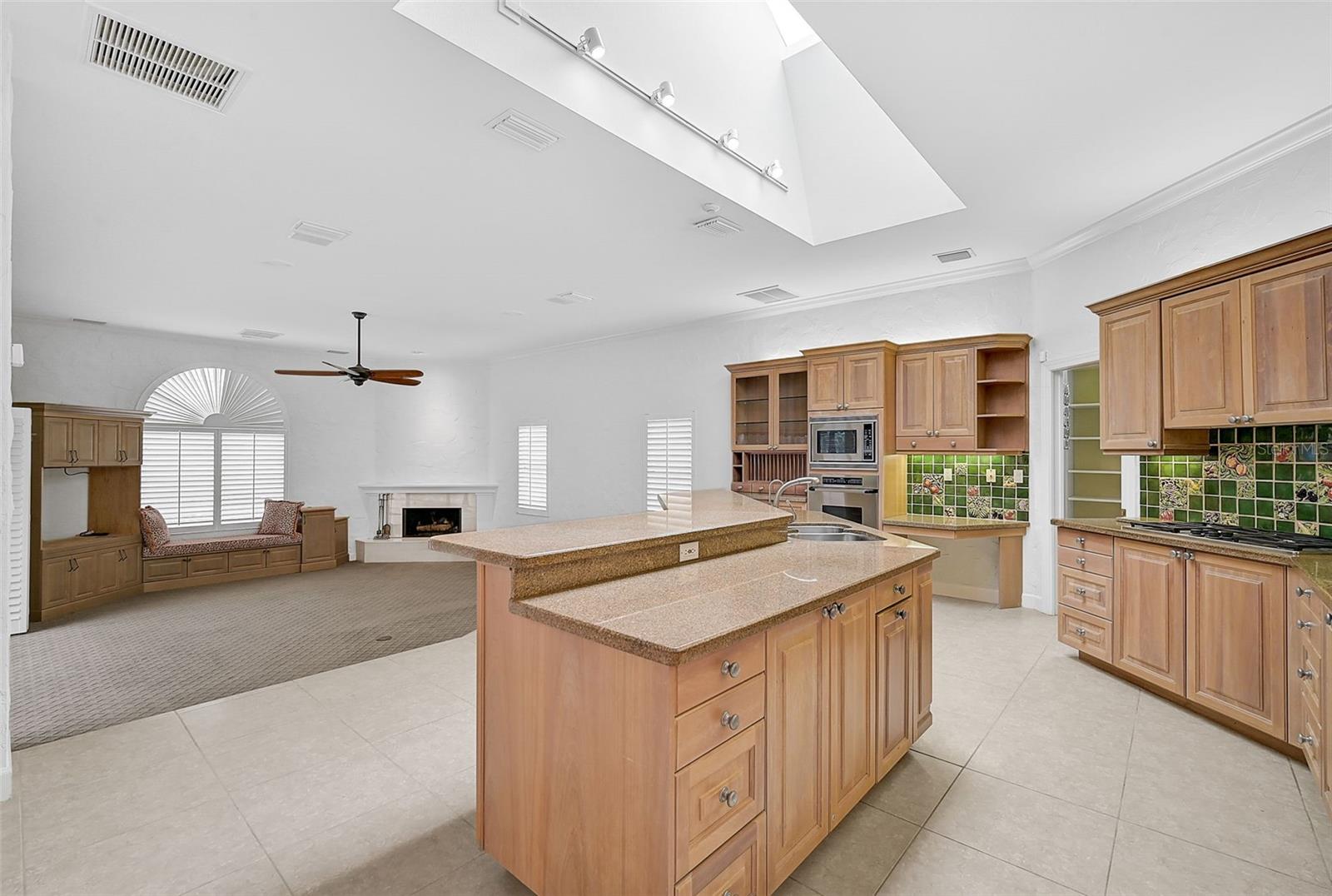 OAKS 2 PHASE 2 - Residential