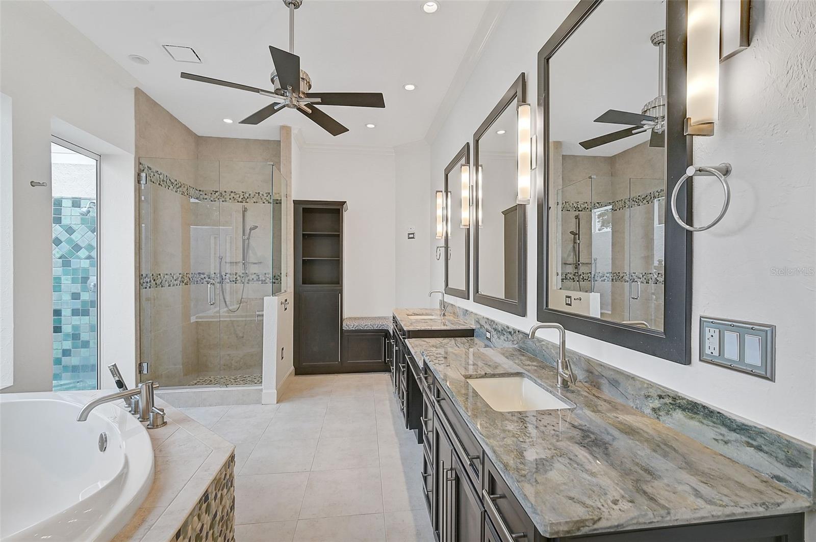 OAKS 2 PHASE 2 - Residential