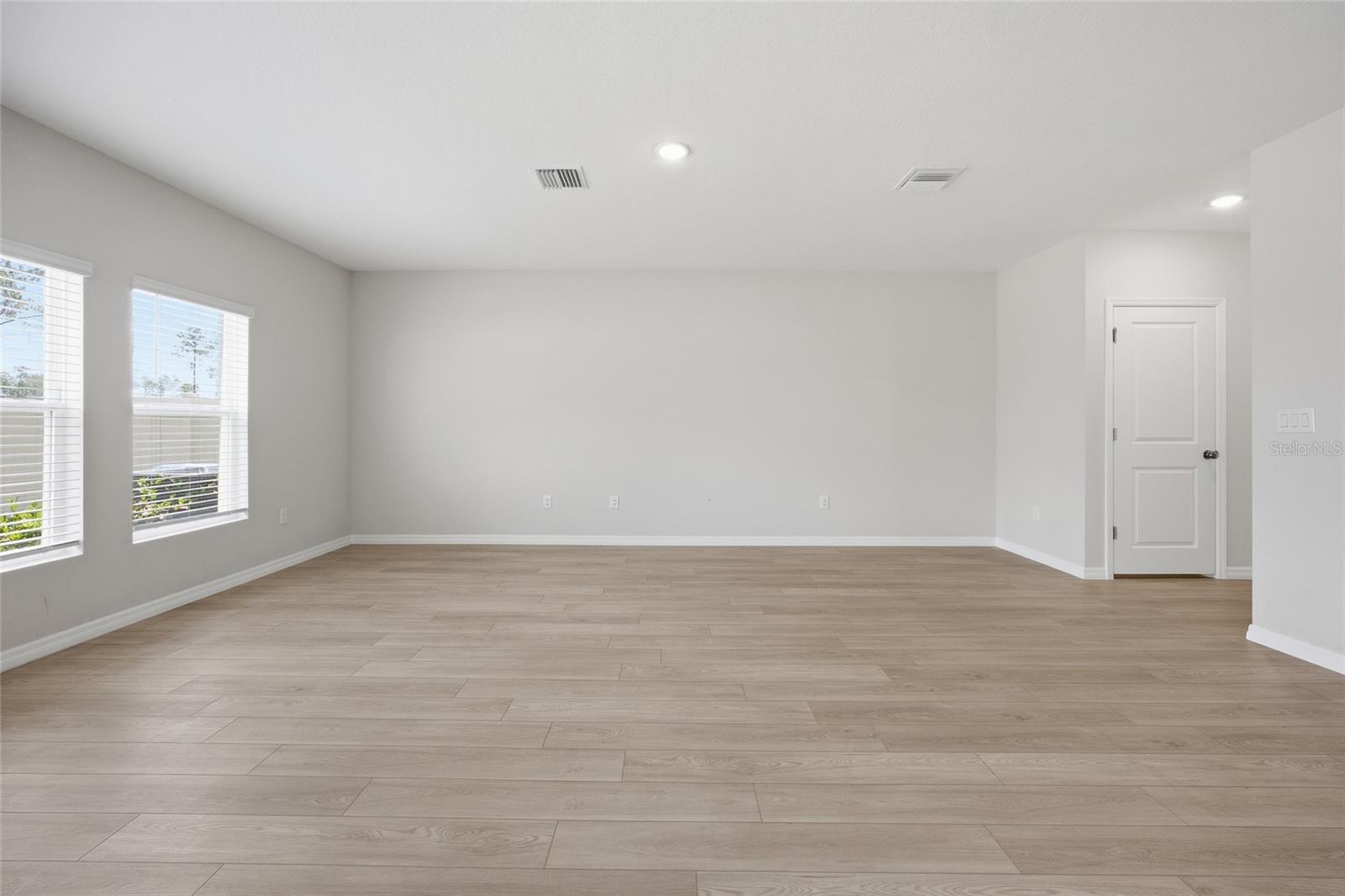 TWO RIVERS - Residential