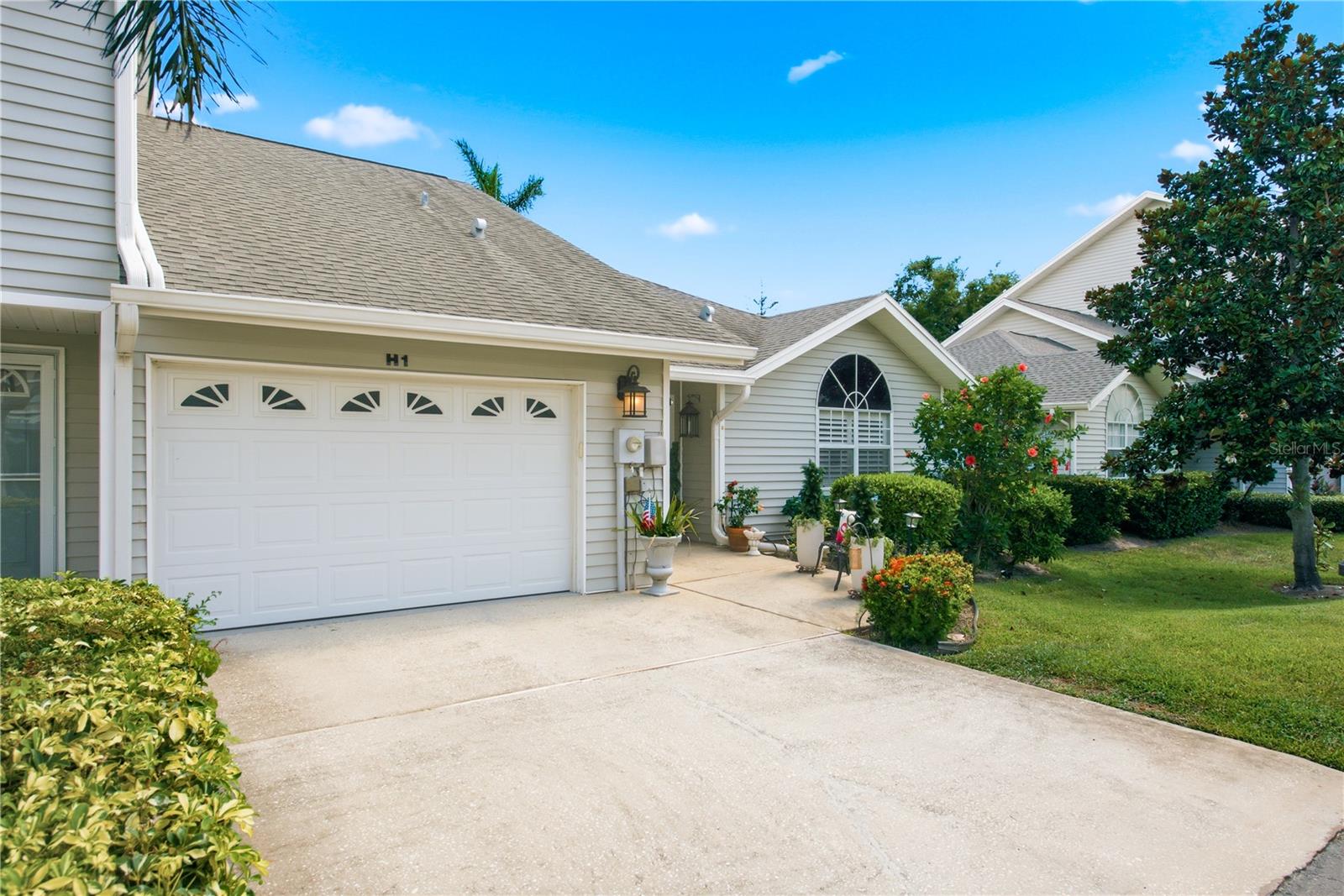 CARIBBEAN COVE - Residential