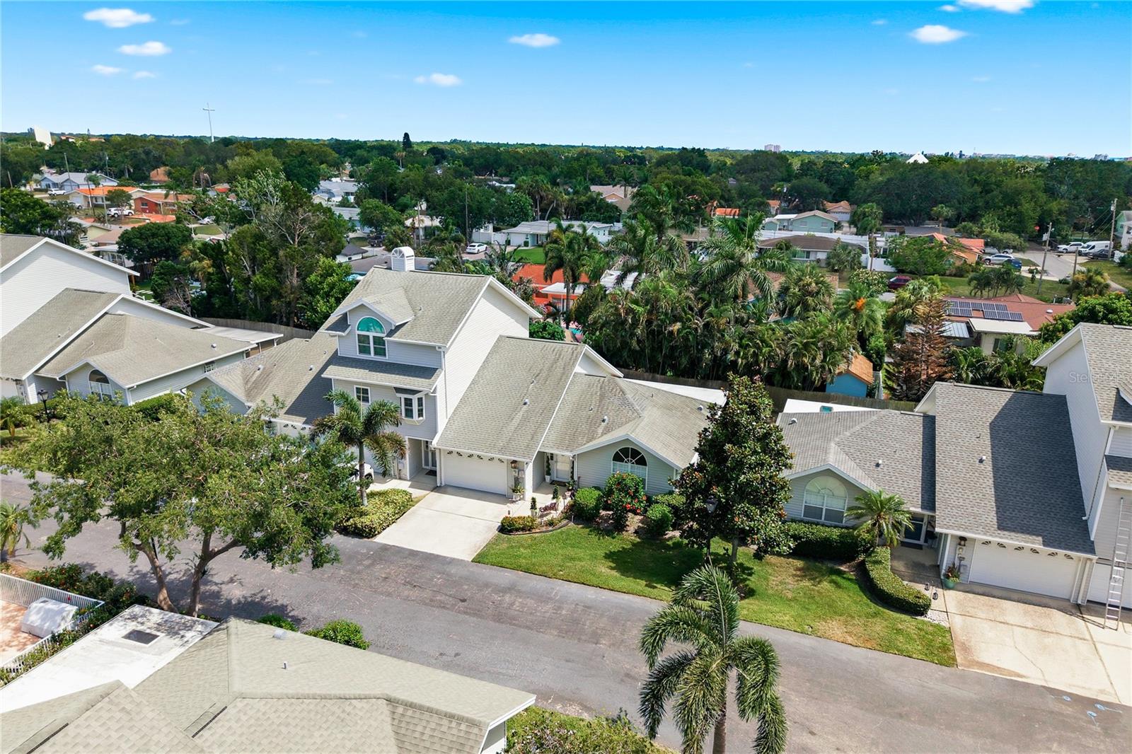CARIBBEAN COVE - Residential