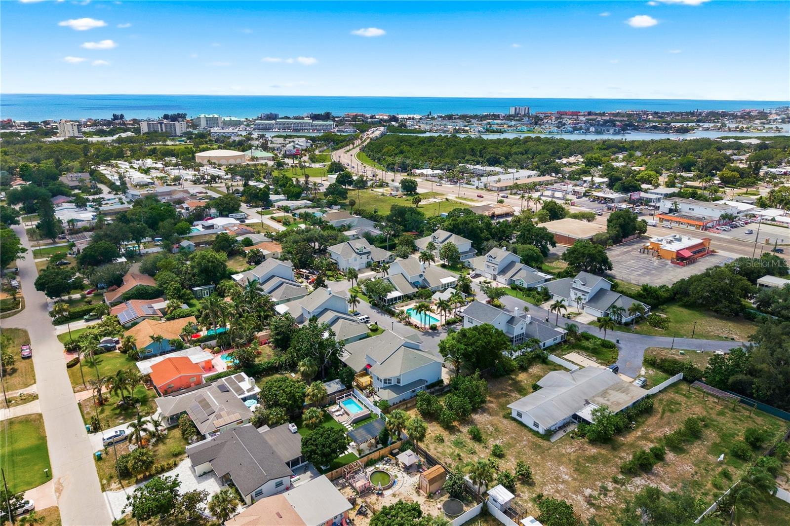 CARIBBEAN COVE - Residential