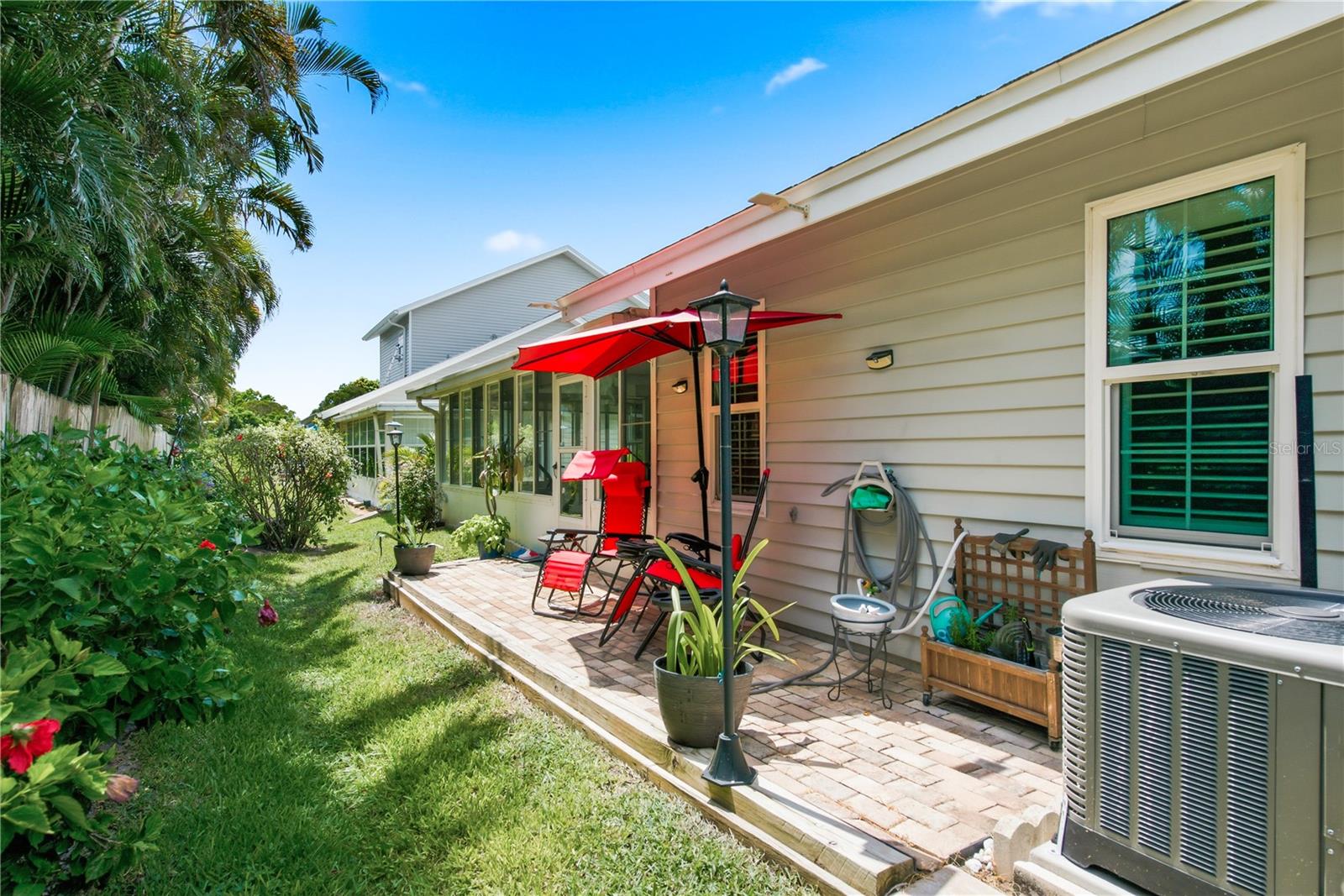 CARIBBEAN COVE - Residential
