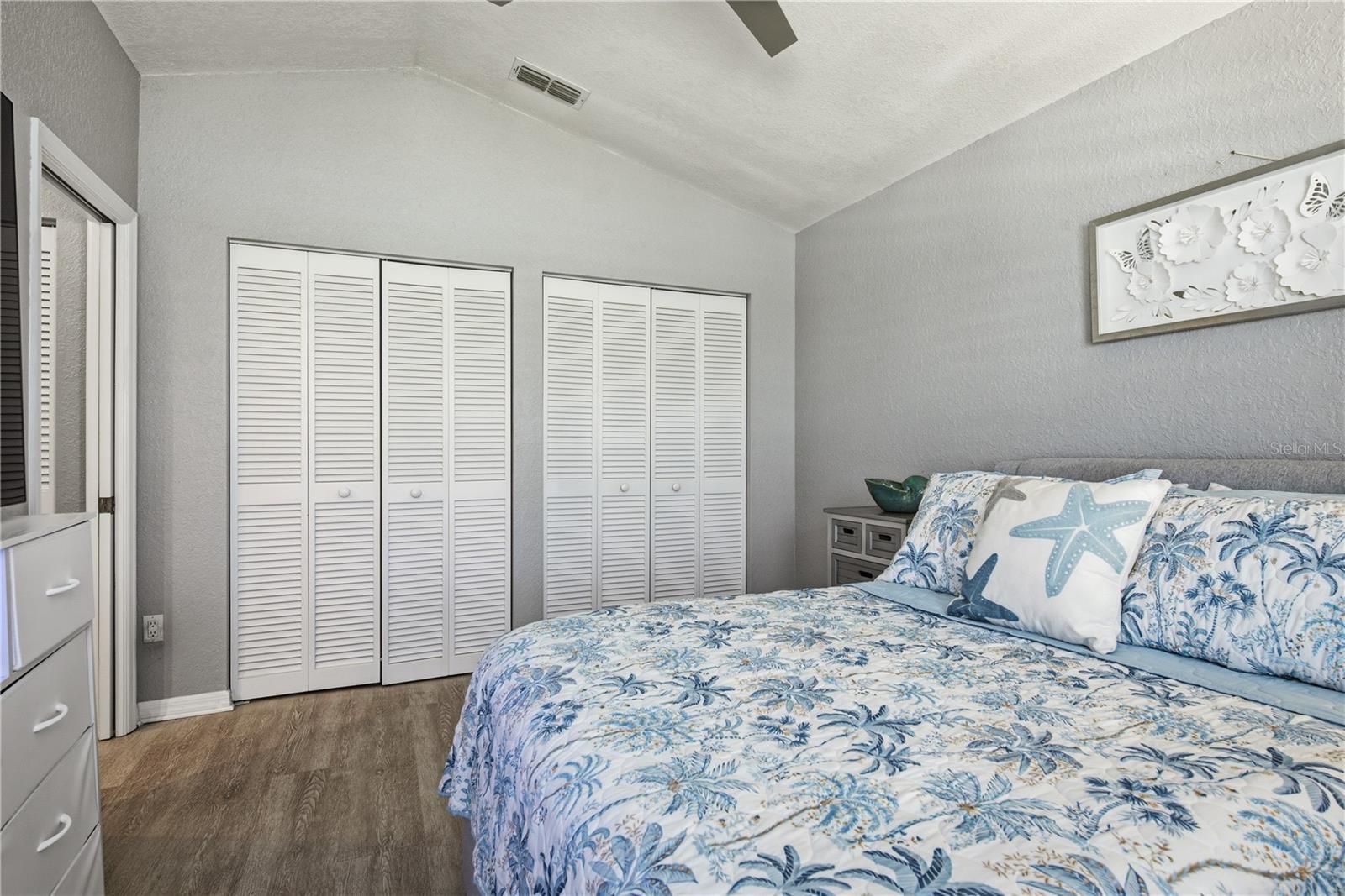 CARIBBEAN COVE - Residential