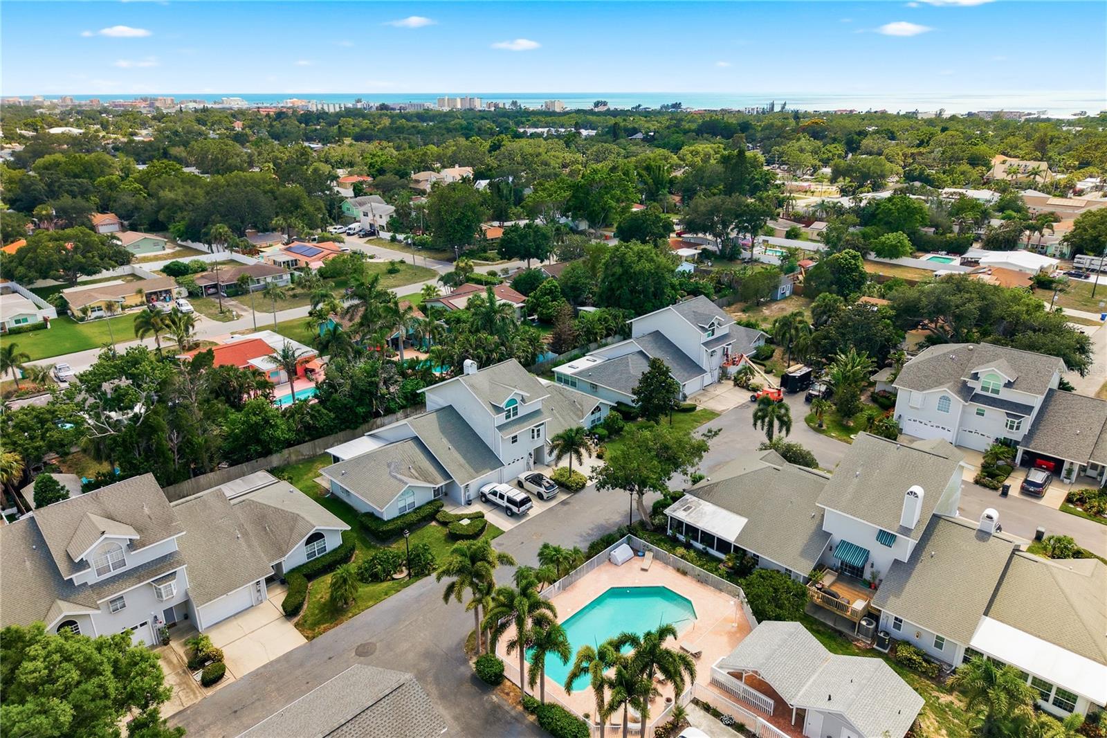 CARIBBEAN COVE - Residential
