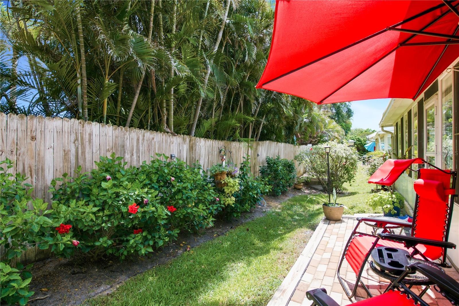CARIBBEAN COVE - Residential