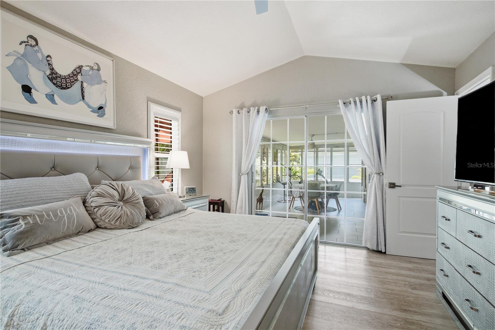CARIBBEAN COVE - Residential