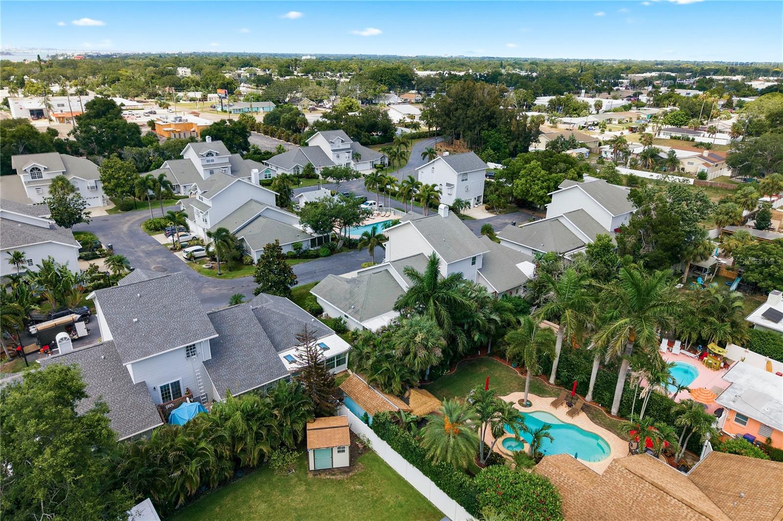 CARIBBEAN COVE - Residential