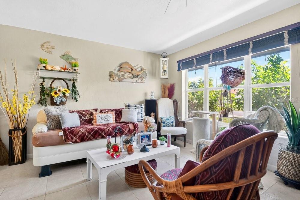 VENICE PARK - Residential