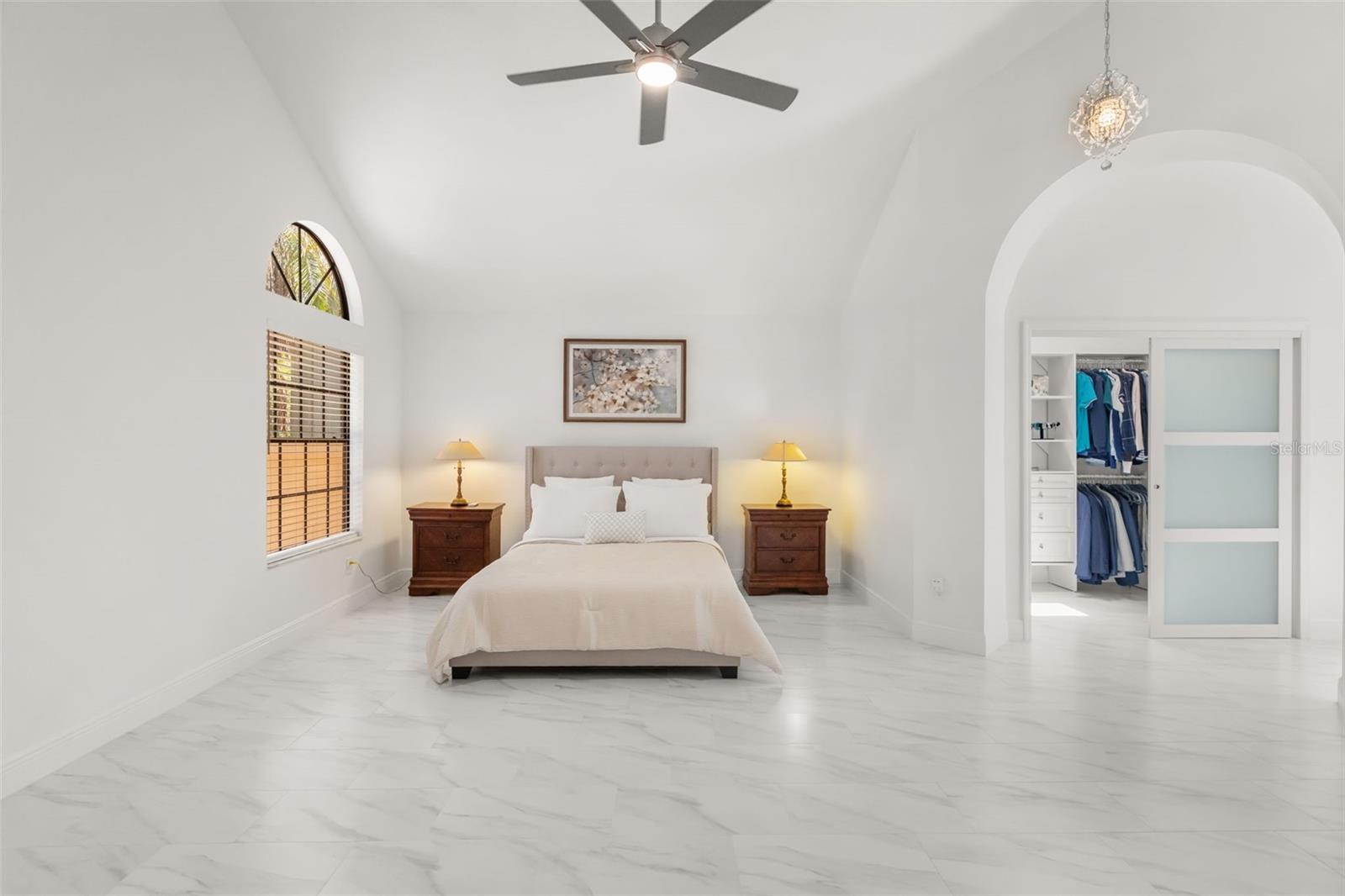 VILLA D ESTE AT SWEETWATER COUNTRY - Residential