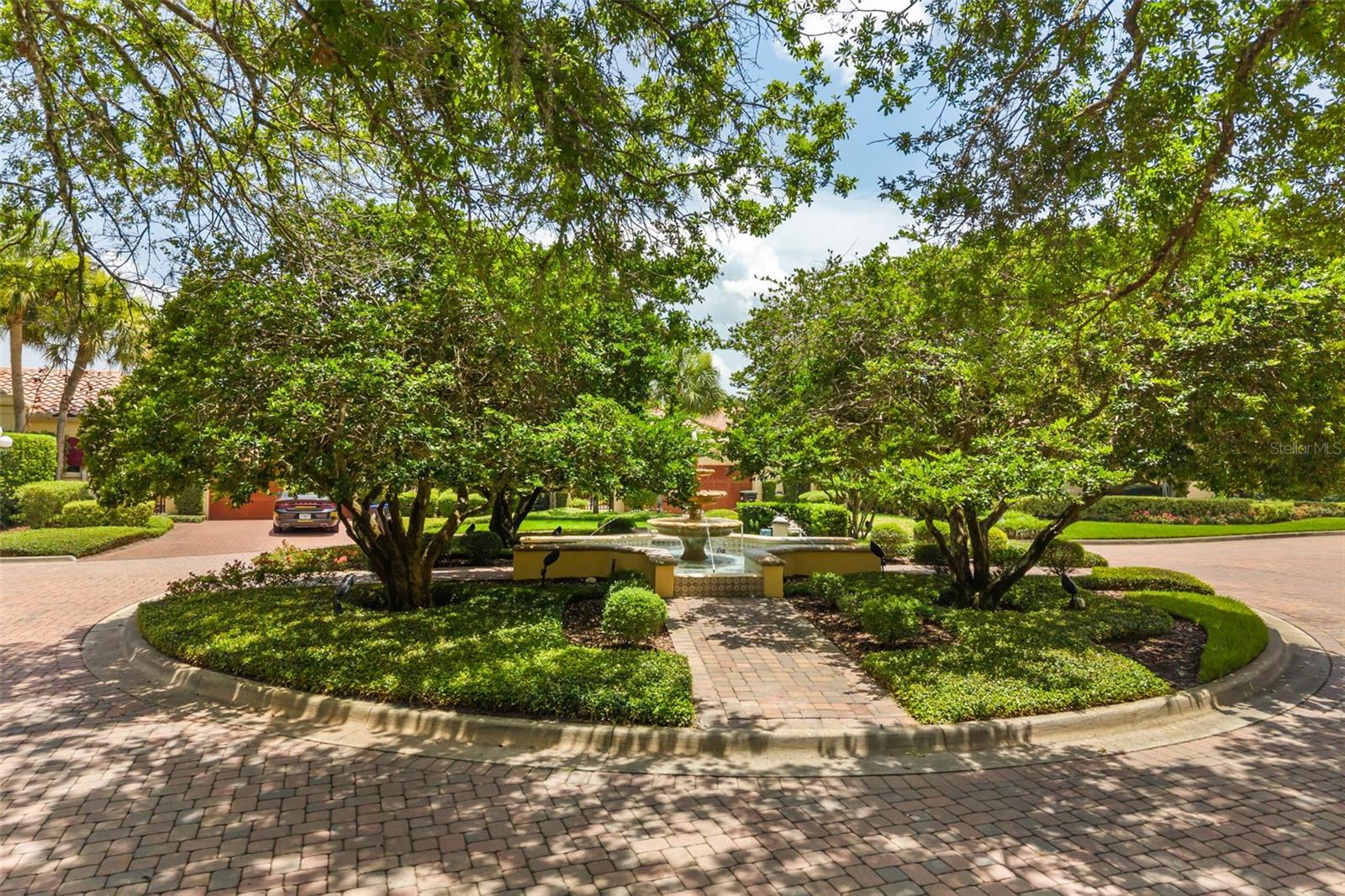 VILLA D ESTE AT SWEETWATER COUNTRY - Residential