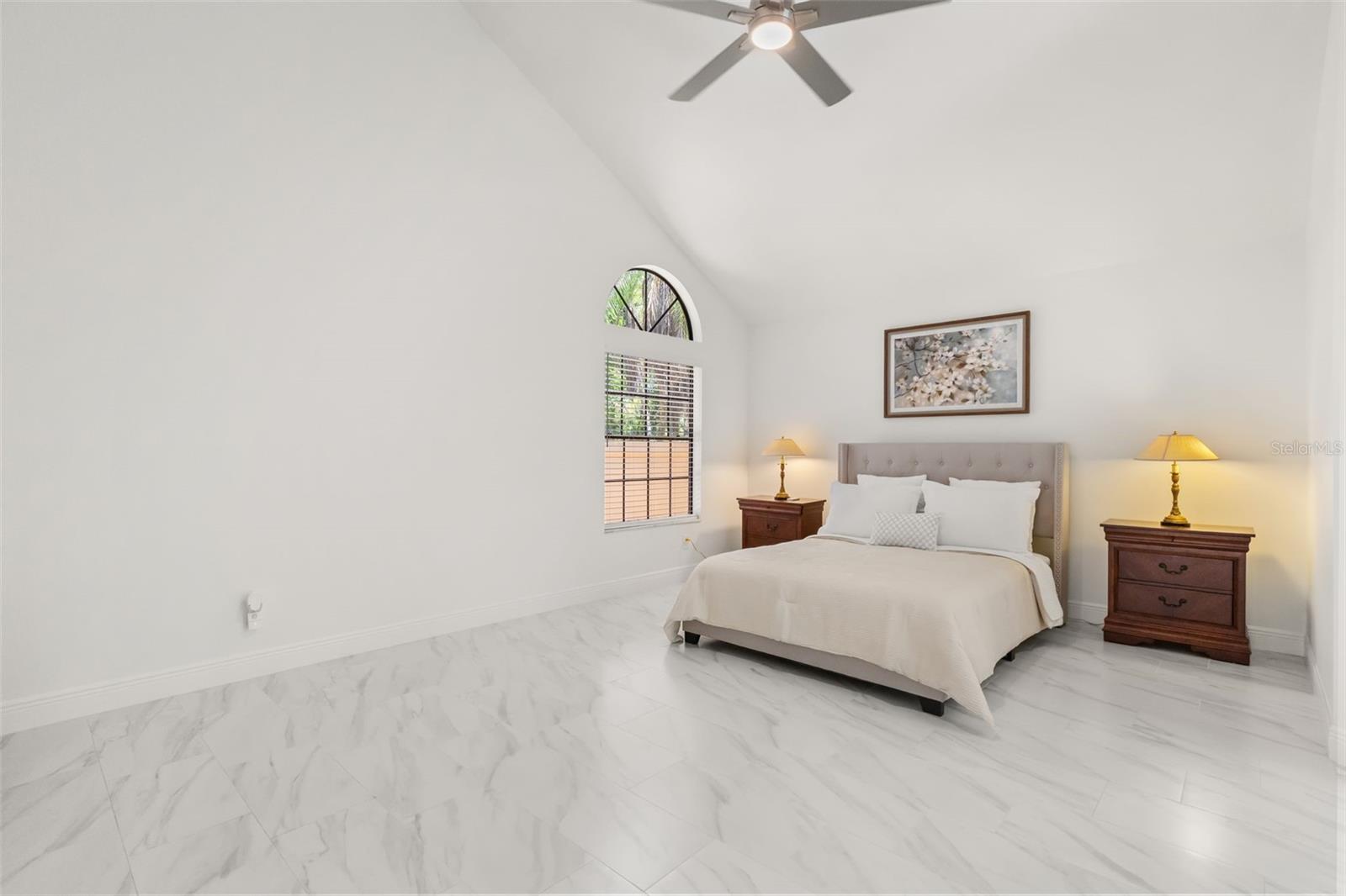 VILLA D ESTE AT SWEETWATER COUNTRY - Residential
