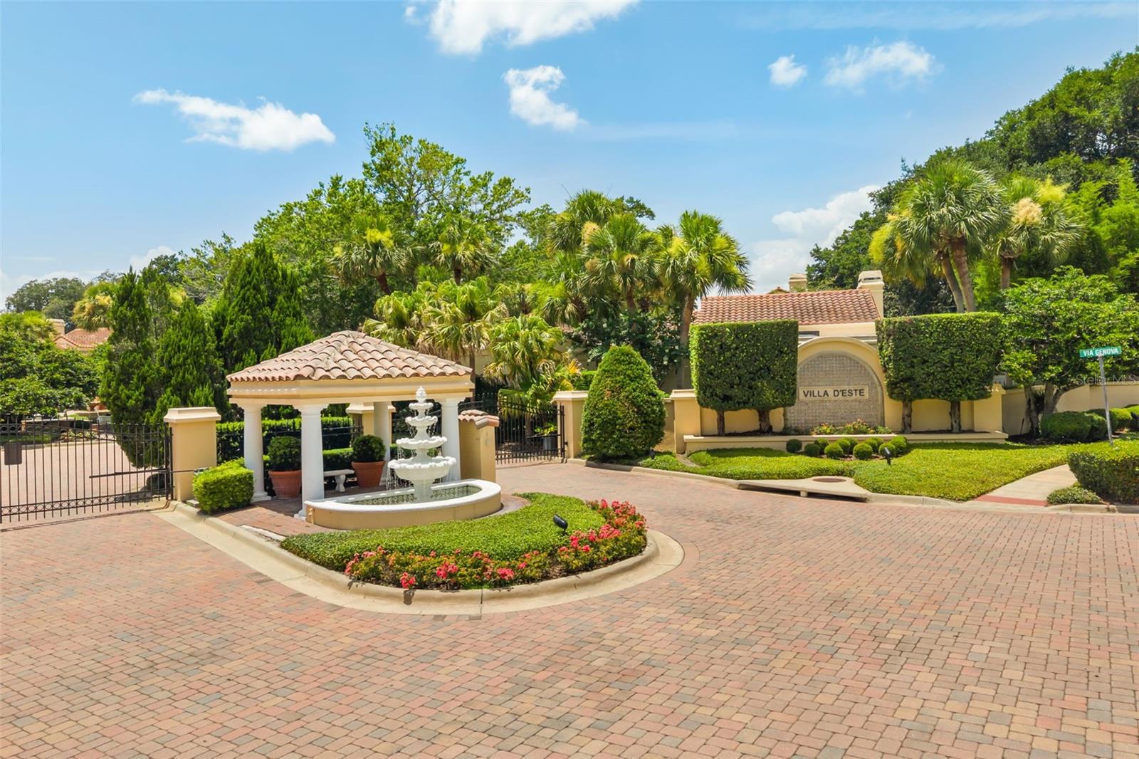 VILLA D ESTE AT SWEETWATER COUNTRY - Residential