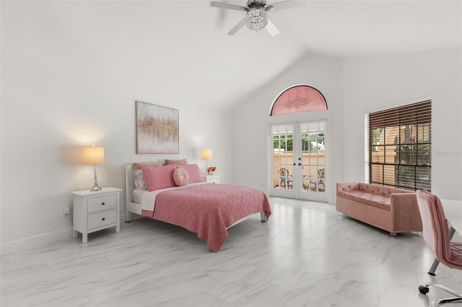 VILLA D ESTE AT SWEETWATER COUNTRY - Residential
