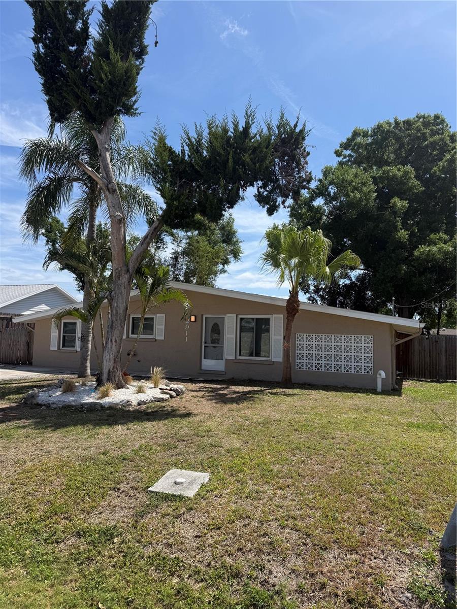 SARASOTA SPRING - Residential