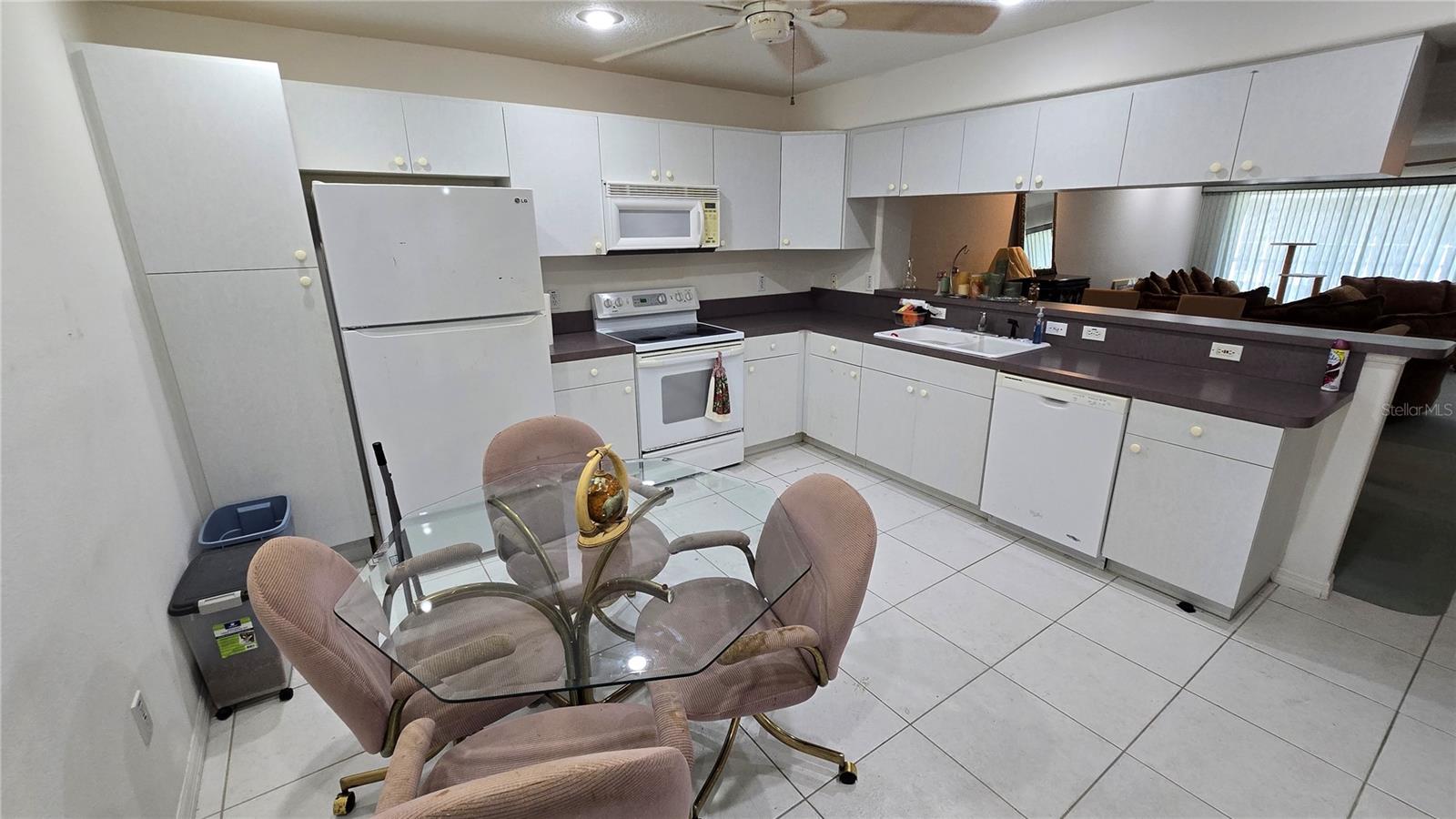 TIERRA SHORES TOWNHOMES - Residential