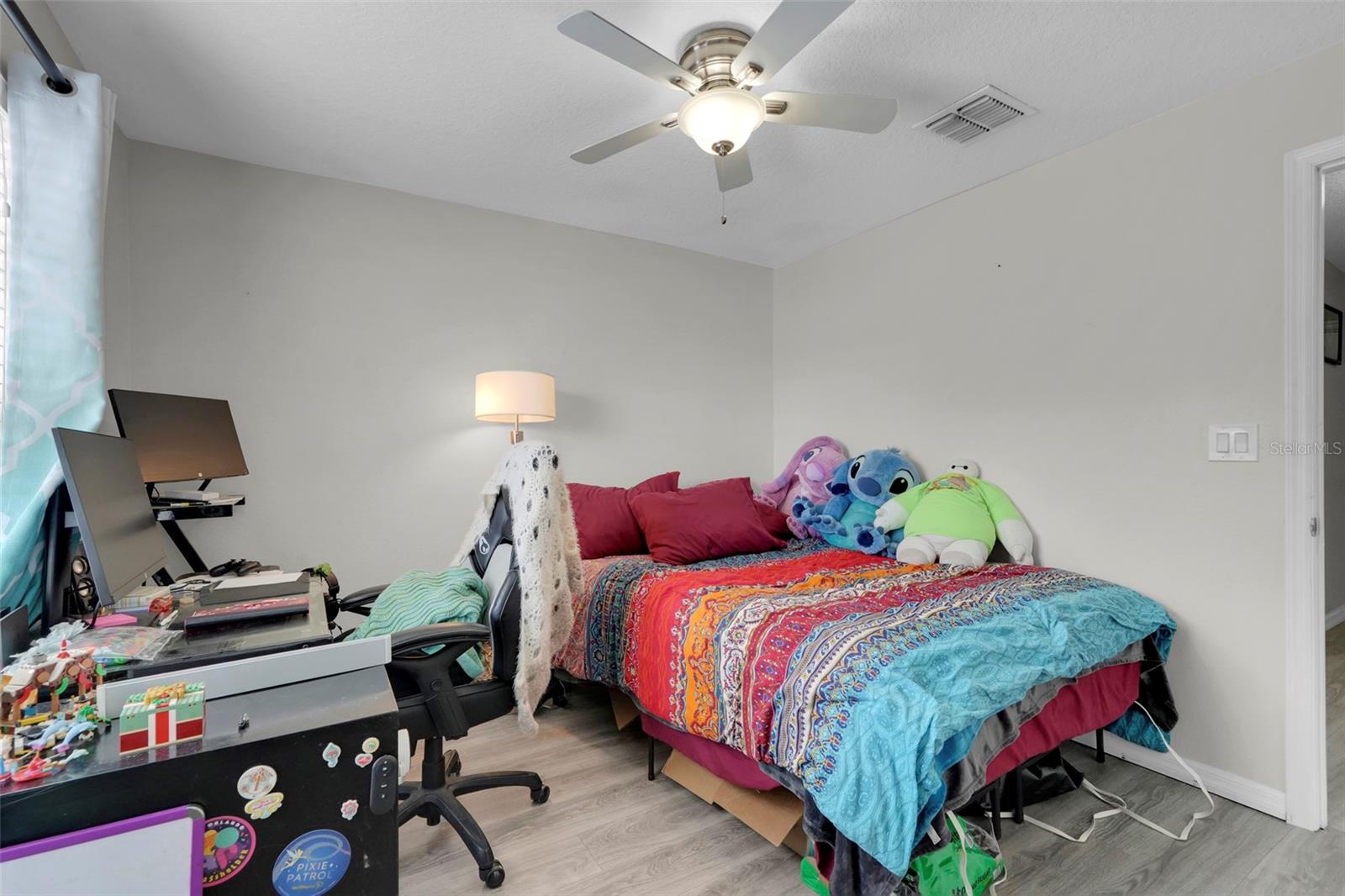 PARADISE COVE - Residential