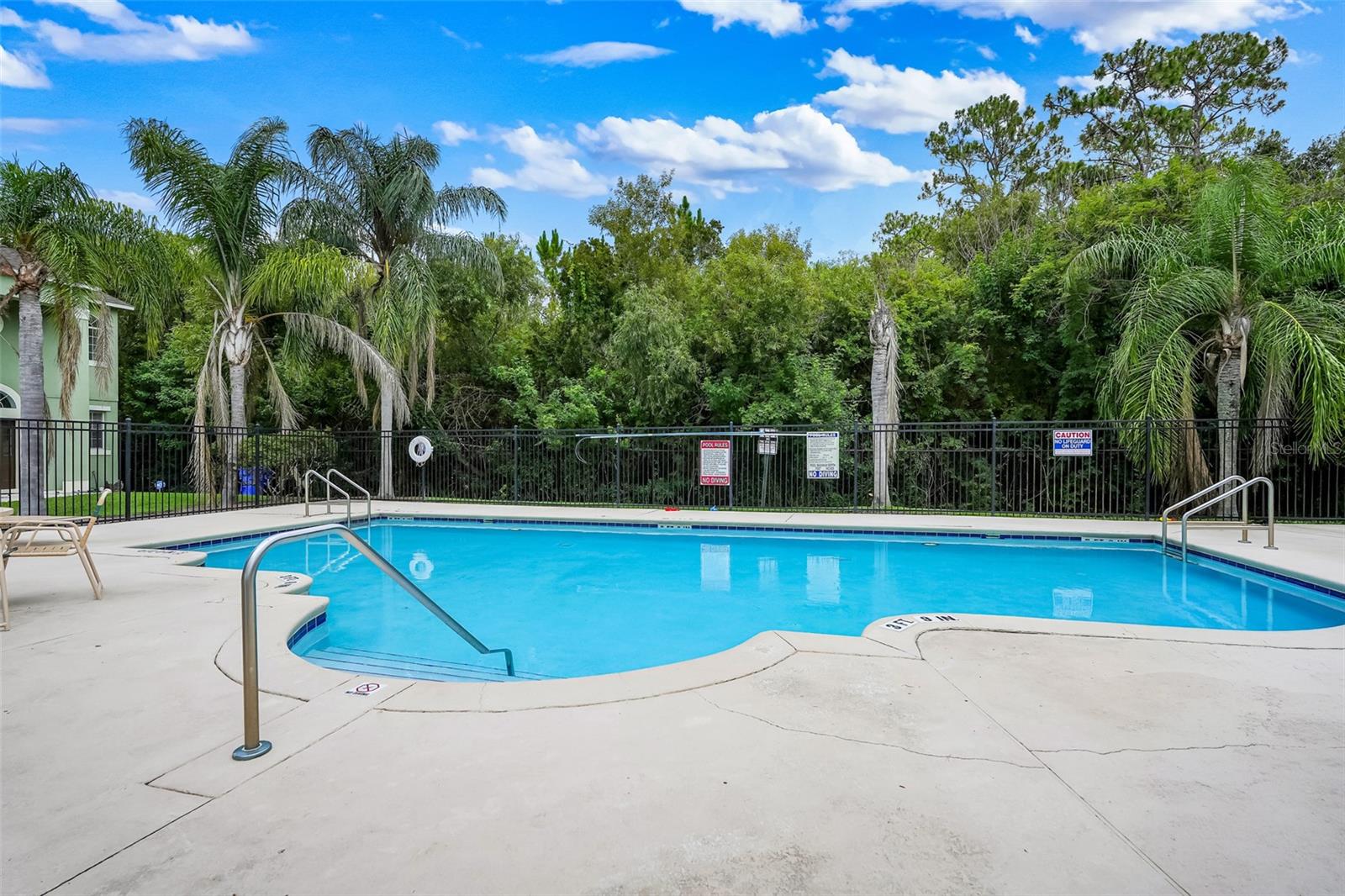 PARADISE COVE - Residential