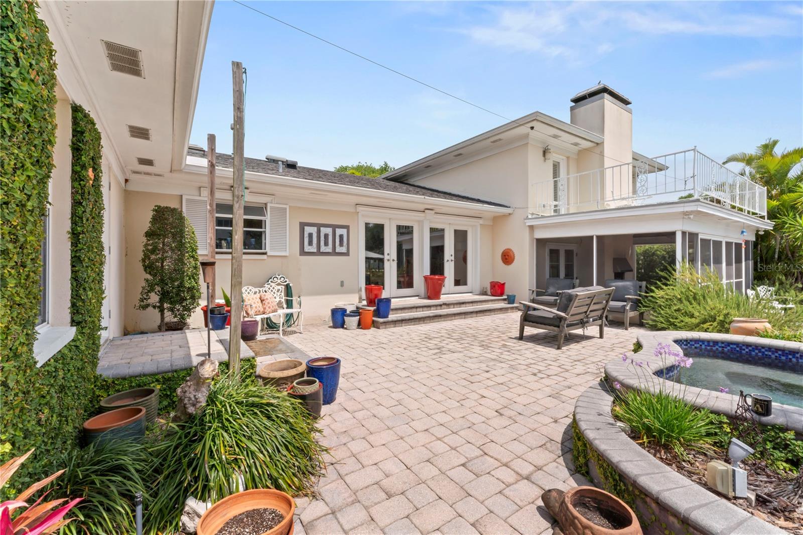 SUNSET PARK ISLES UNIT 5 - Residential