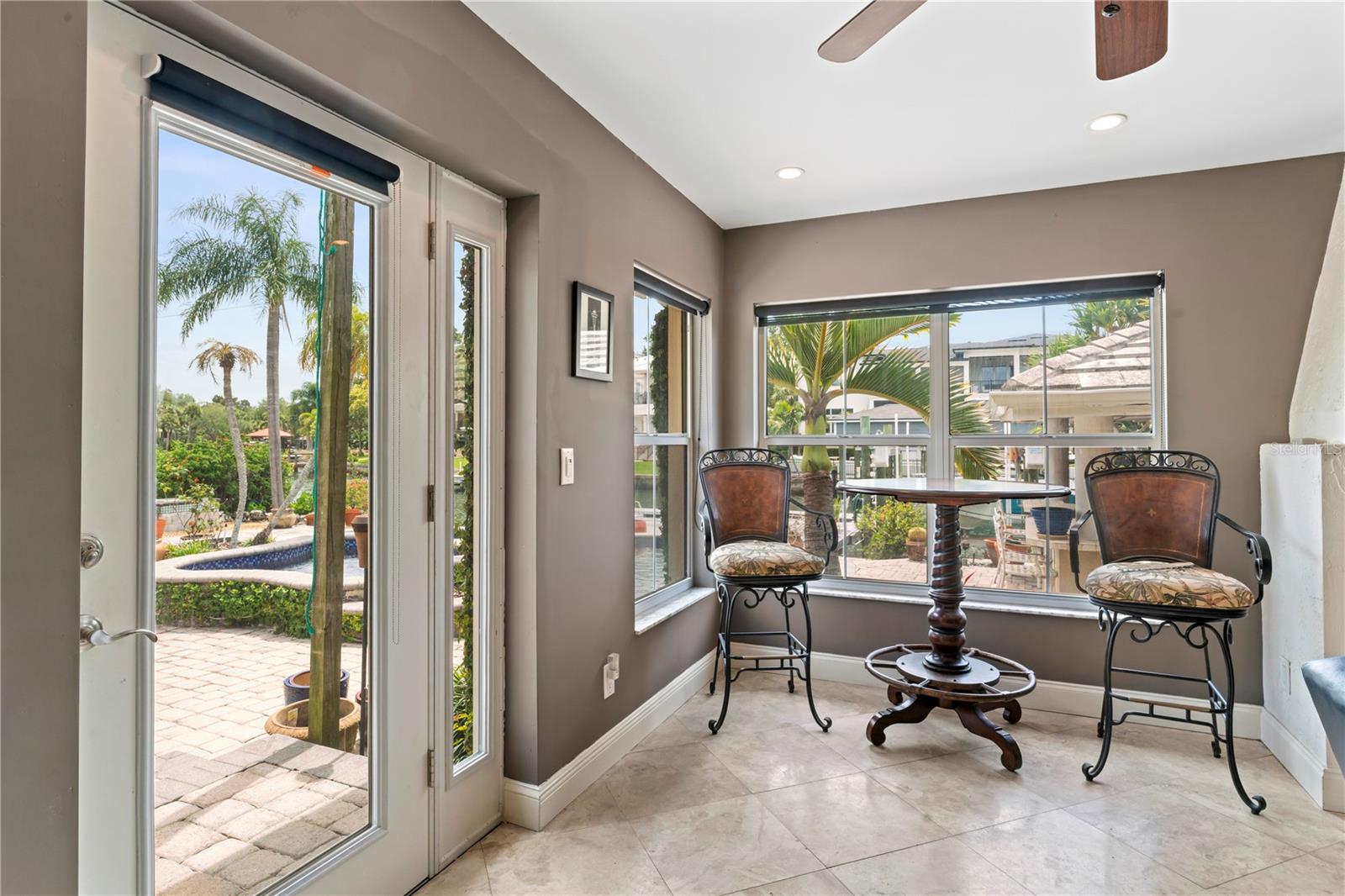SUNSET PARK ISLES UNIT 5 - Residential