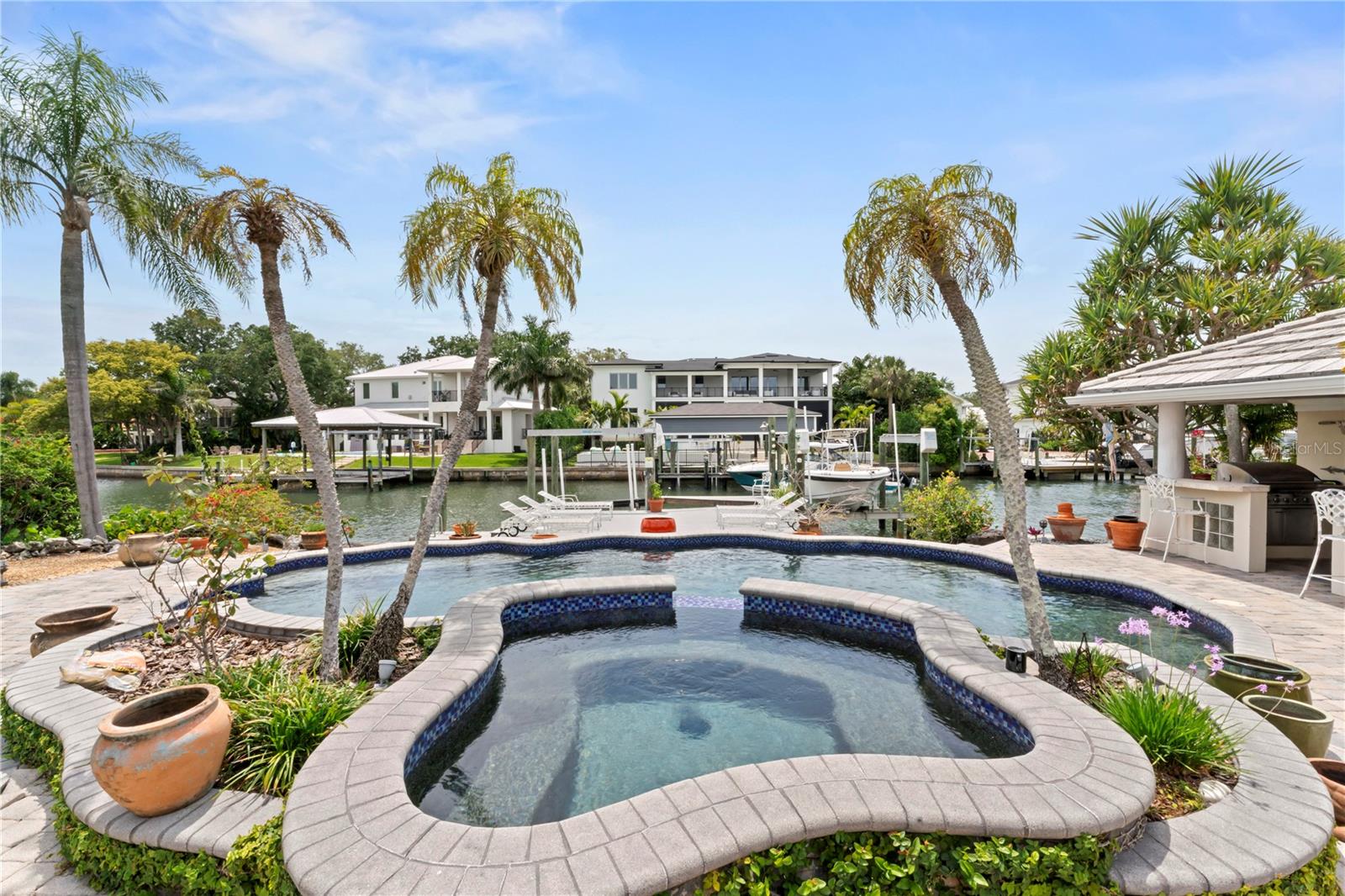 SUNSET PARK ISLES UNIT 5 - Residential