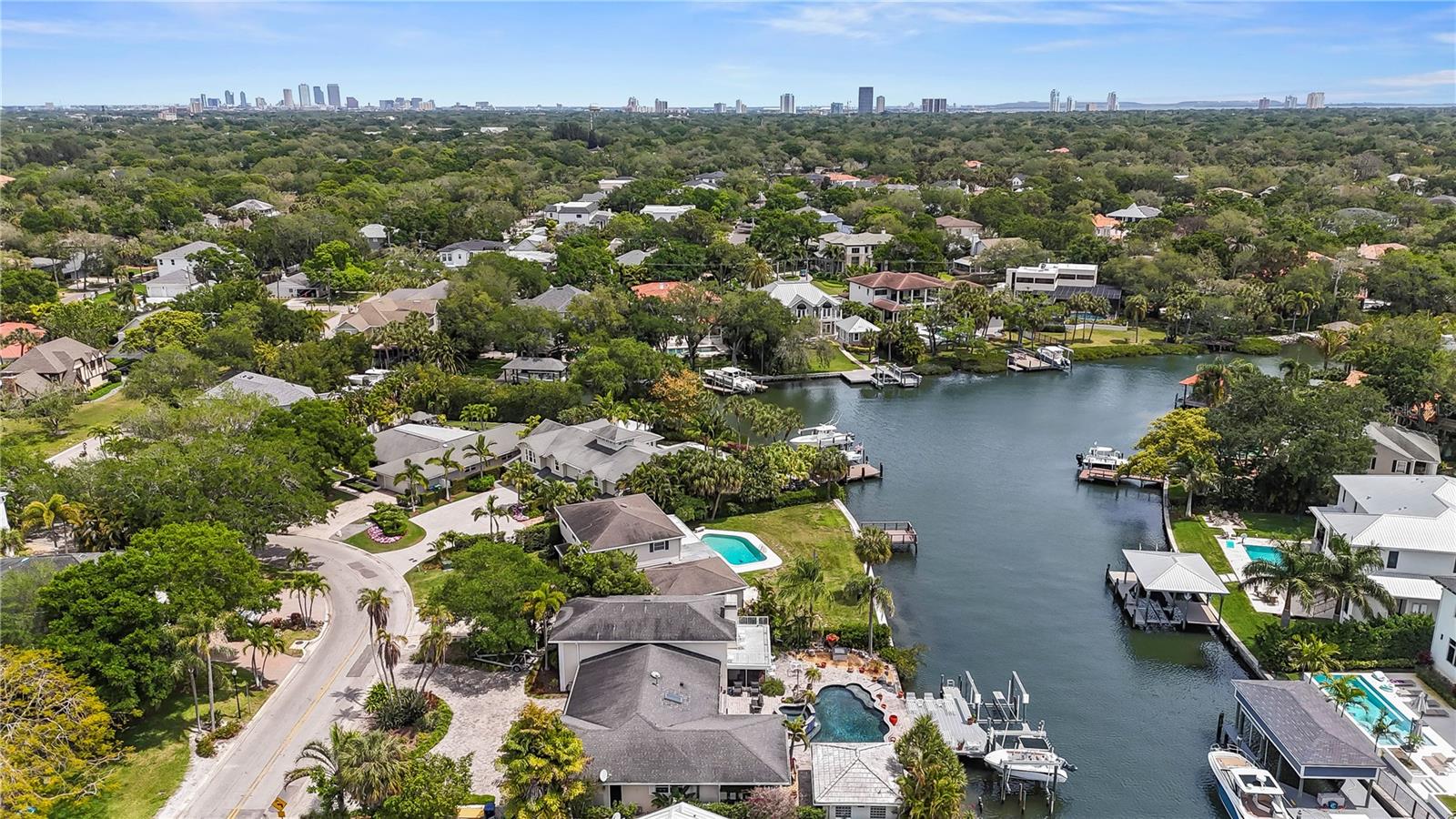 SUNSET PARK ISLES UNIT 5 - Residential