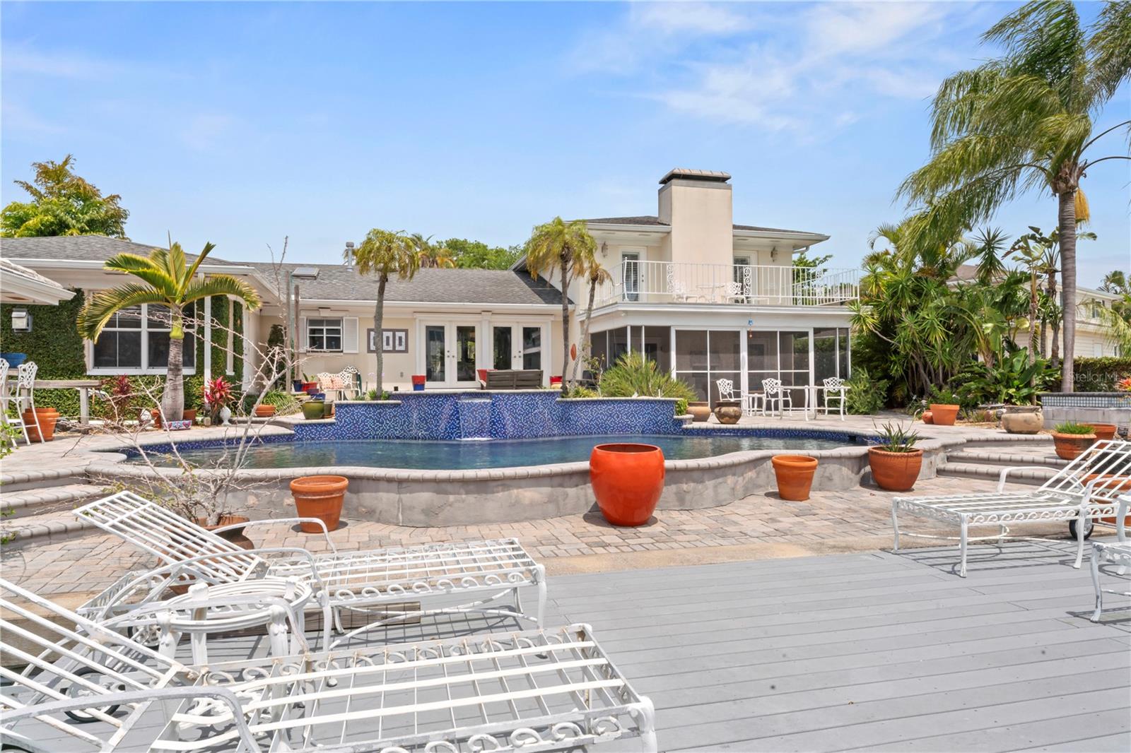 SUNSET PARK ISLES UNIT 5 - Residential