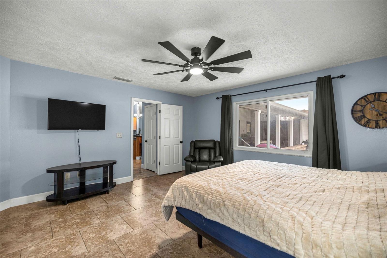 QUAIL HOLLOW - Residential