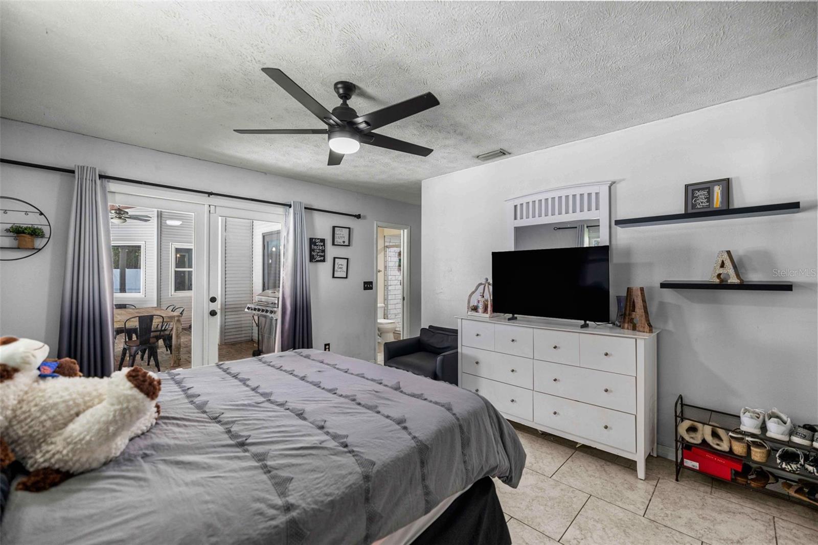 QUAIL HOLLOW - Residential