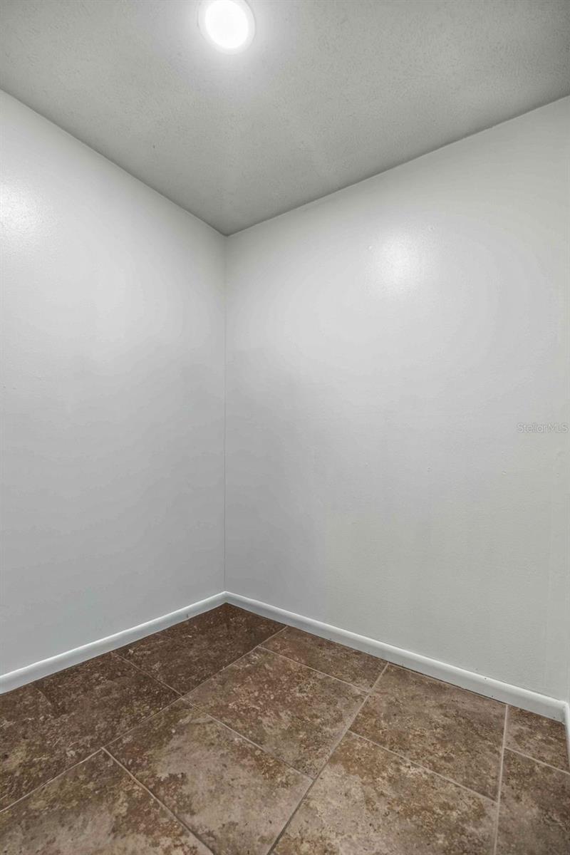 QUAIL HOLLOW - Residential