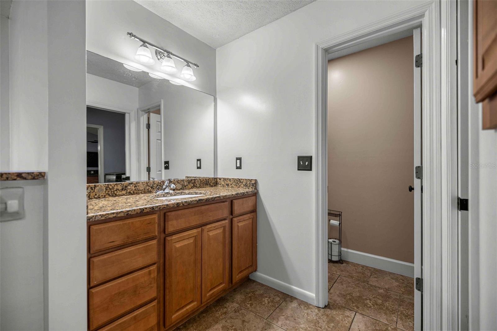 QUAIL HOLLOW - Residential