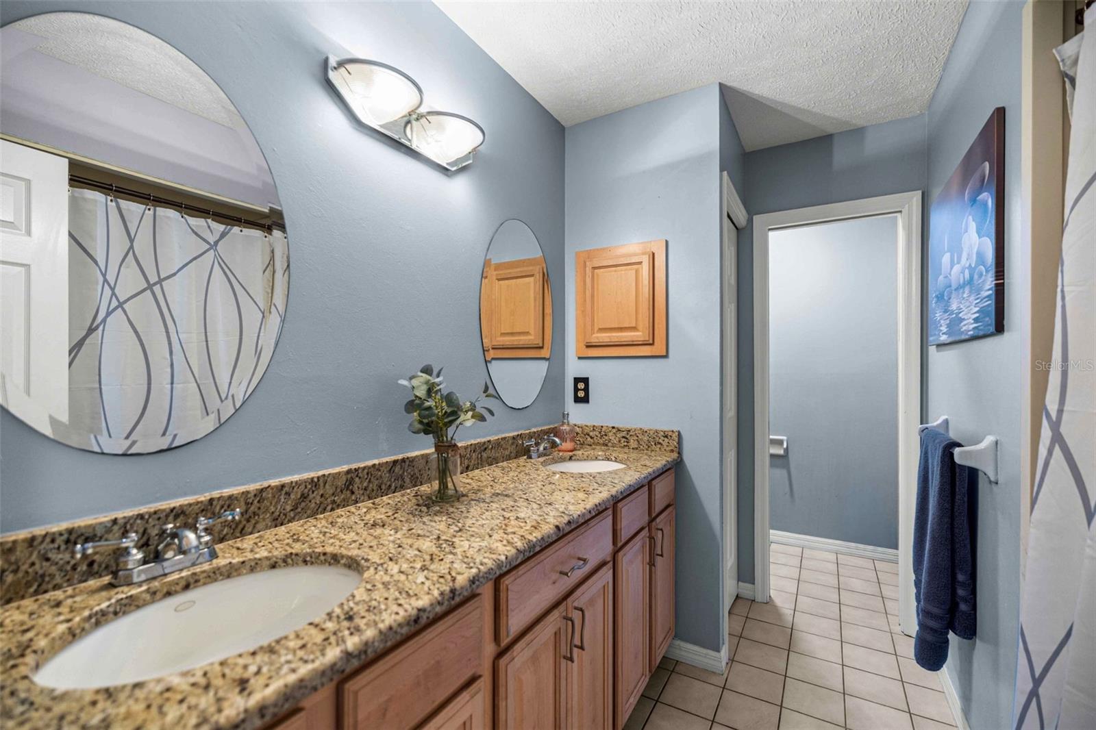 QUAIL HOLLOW - Residential