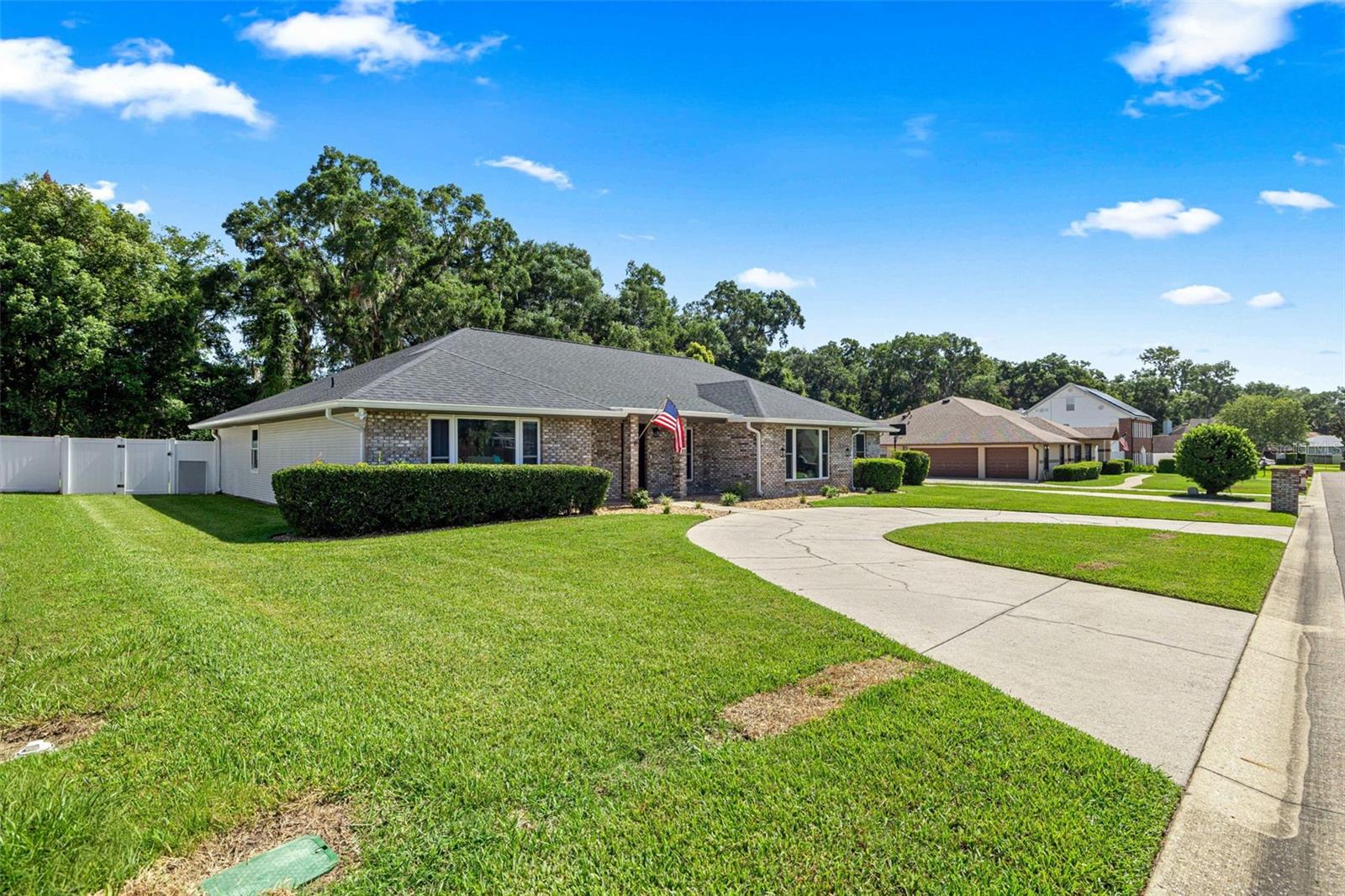 QUAIL HOLLOW - Residential