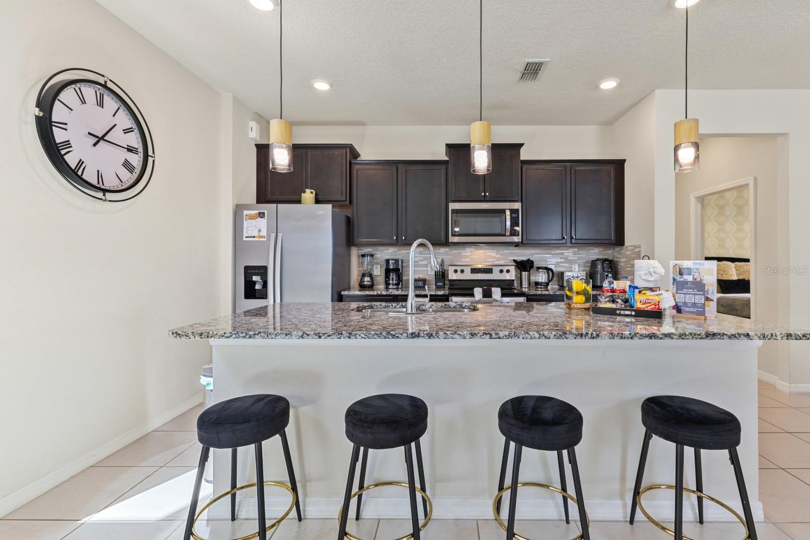 WINDSOR ISLAND RESIDENCE PH 2B - Residential