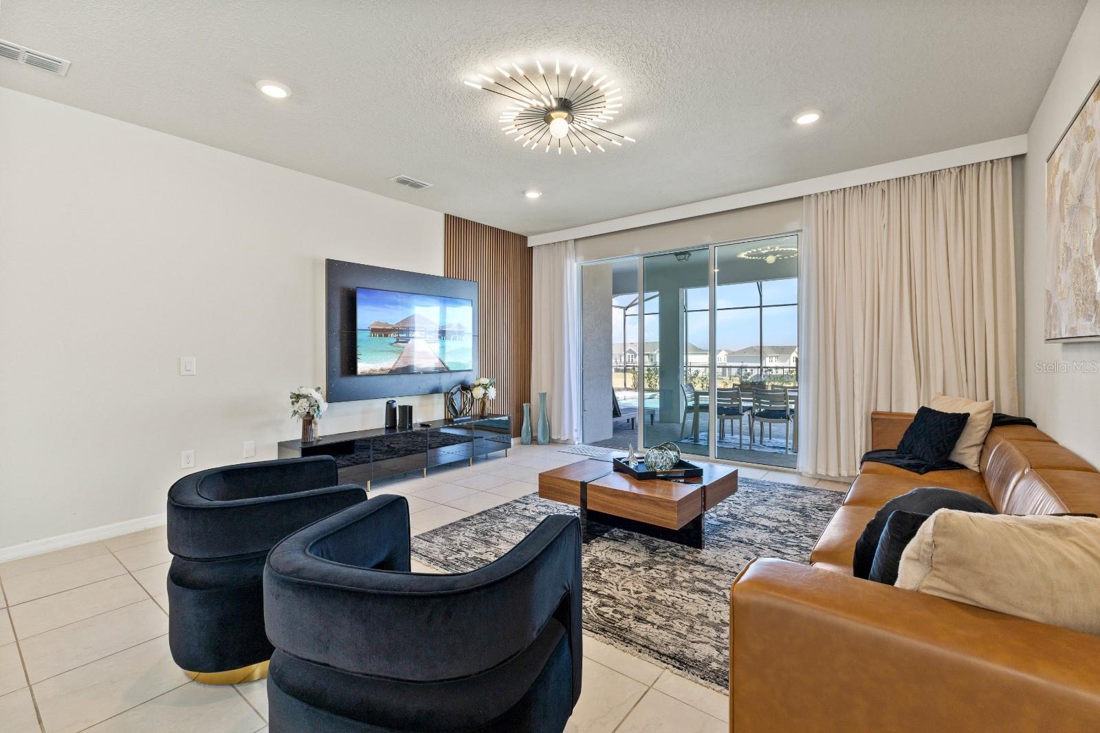 WINDSOR ISLAND RESIDENCE PH 2B - Residential