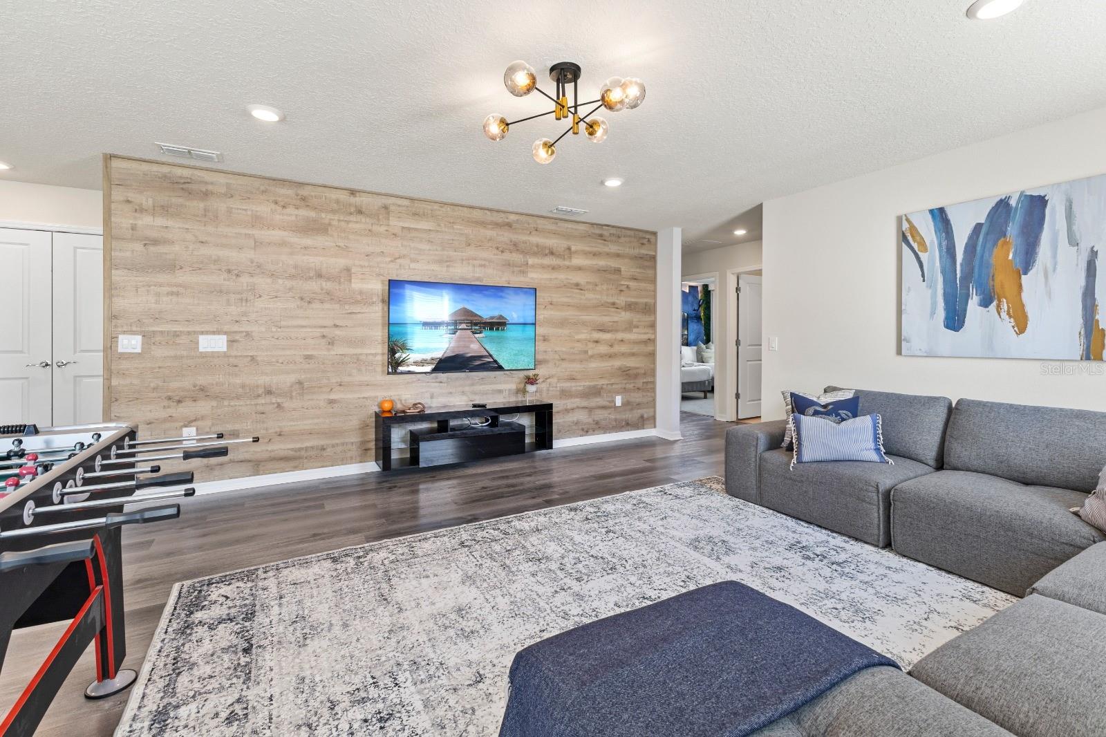 WINDSOR ISLAND RESIDENCE PH 2B - Residential
