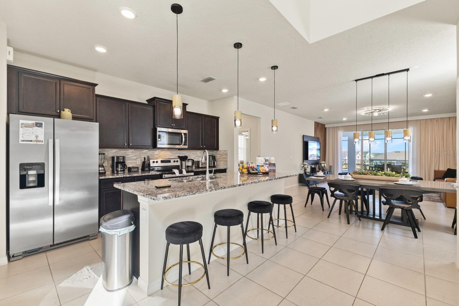 WINDSOR ISLAND RESIDENCE PH 2B - Residential
