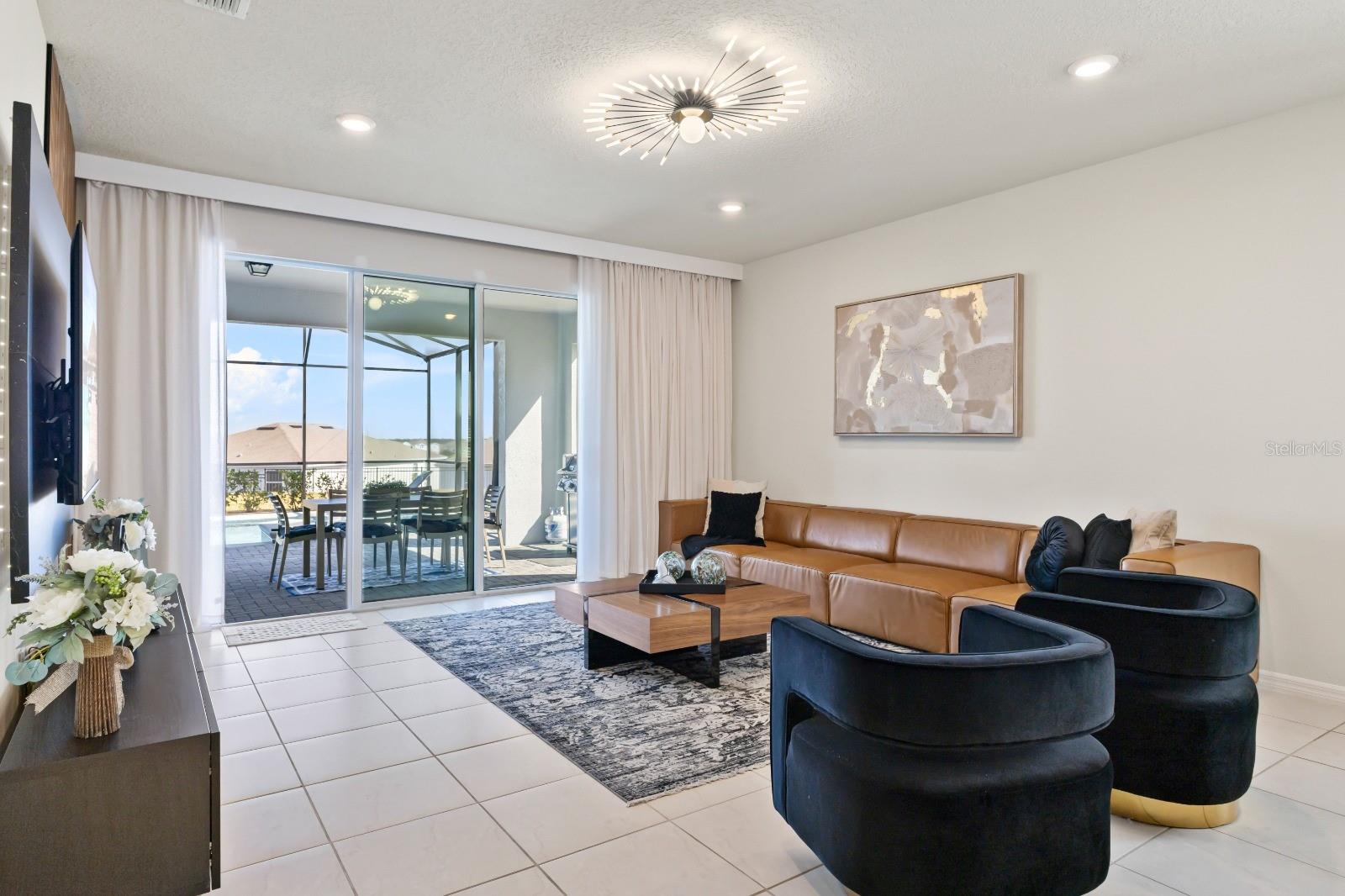 WINDSOR ISLAND RESIDENCE PH 2B - Residential