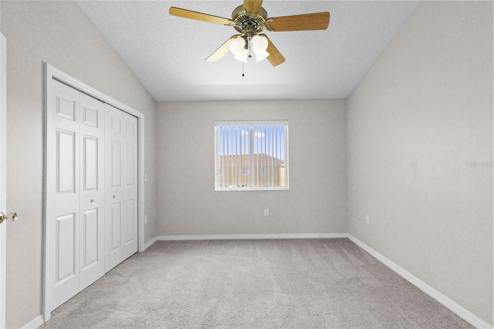 HAMMOCKS - Residential Lease