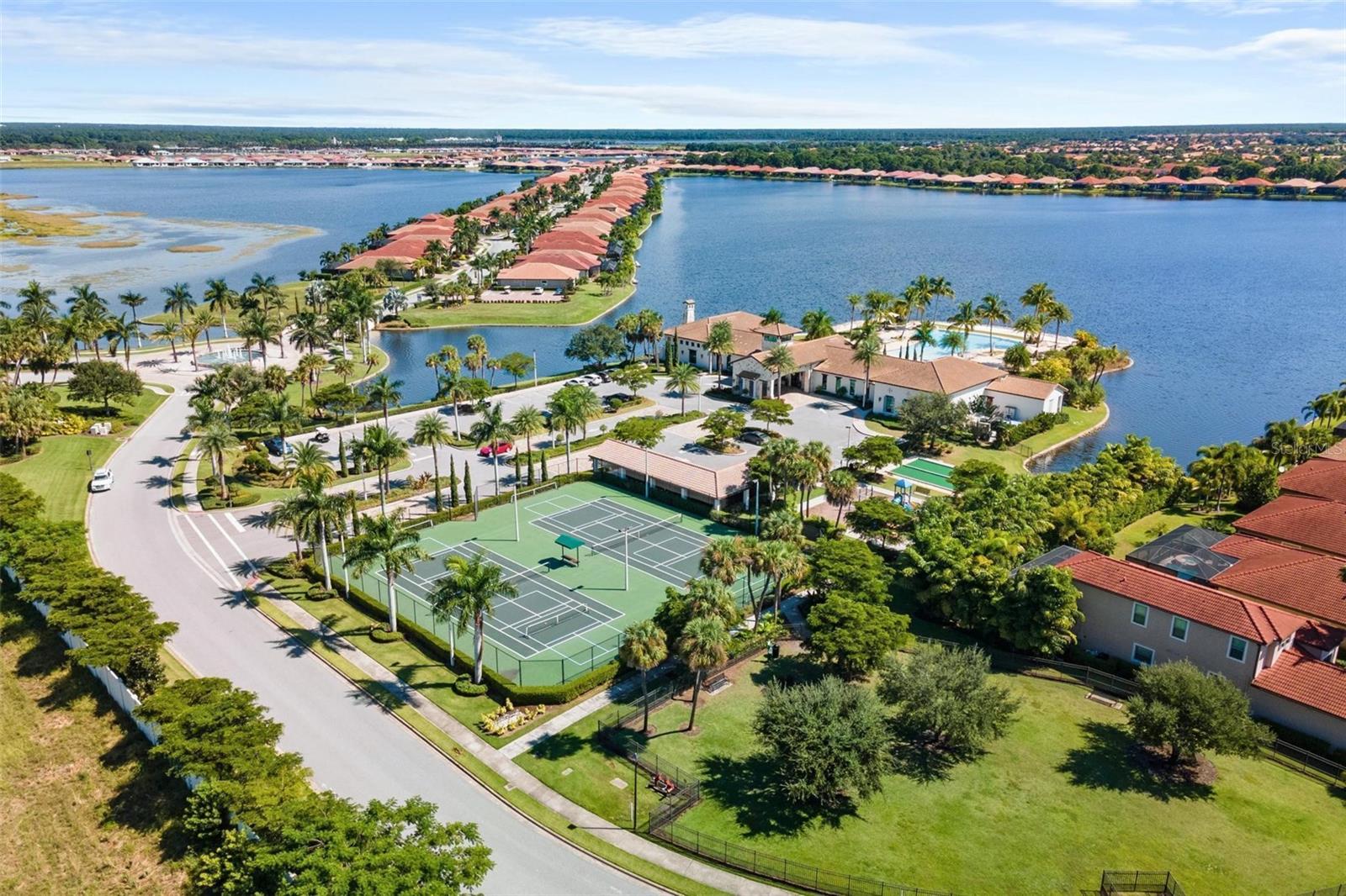 TOSCANA ISLES - Residential